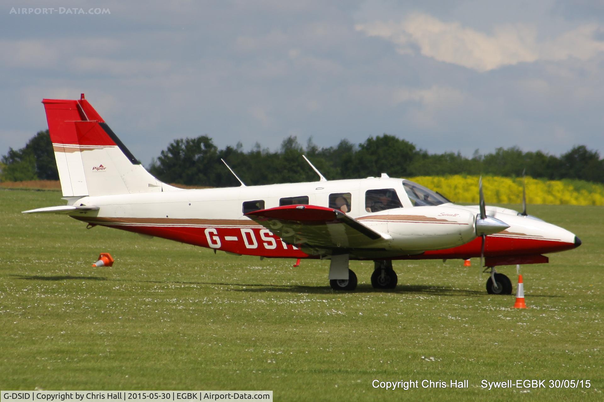 G-DSID, 1995 Piper PA-34-200T Seneca II C/N 34-47001, at Aeroexpo 2015