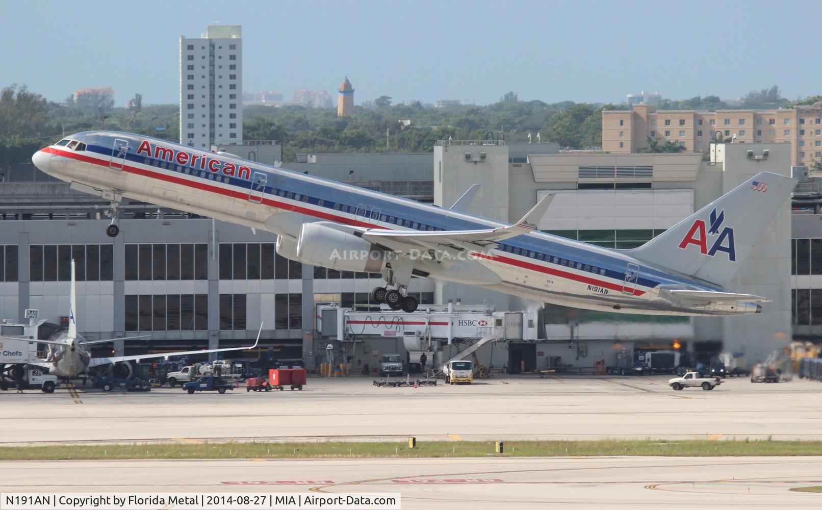 N191AN, 2001 Boeing 757-223 C/N 32385, American