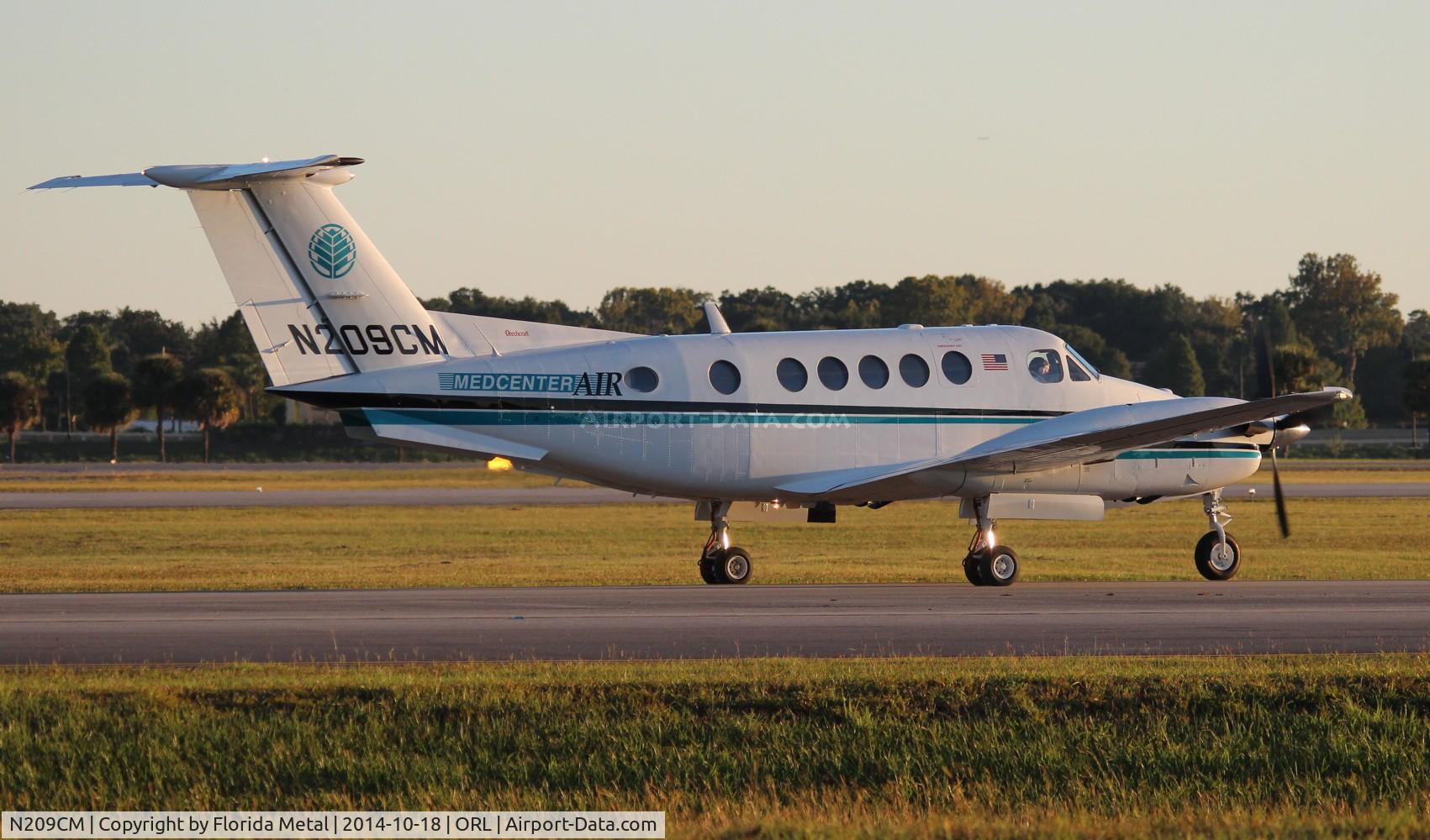 N209CM, 1998 Raytheon Aircraft Company B200 C/N BB-1613, Beech B200