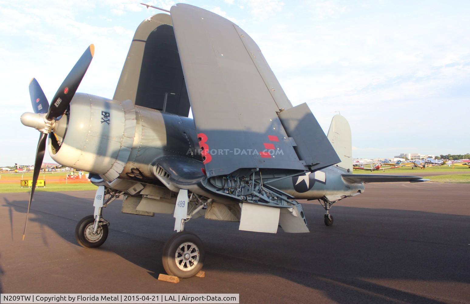 N209TW, Goodyear FG-1D Corsair C/N 3750, FG-1D