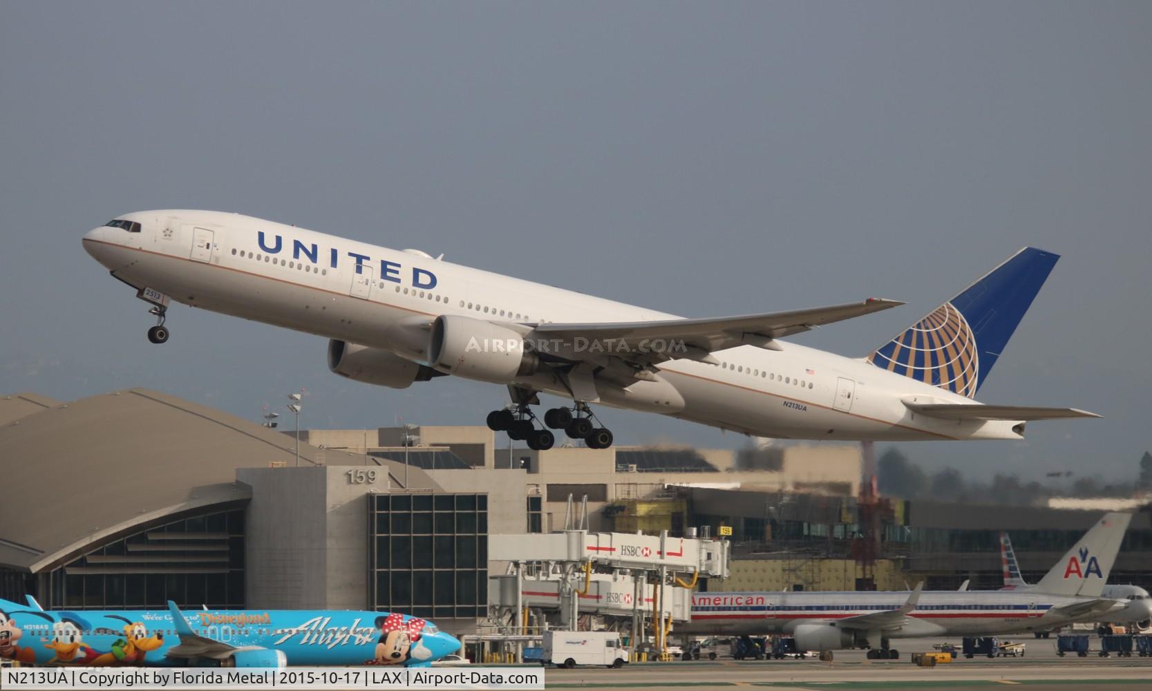N213UA, 2000 Boeing 777-222 C/N 30219, United