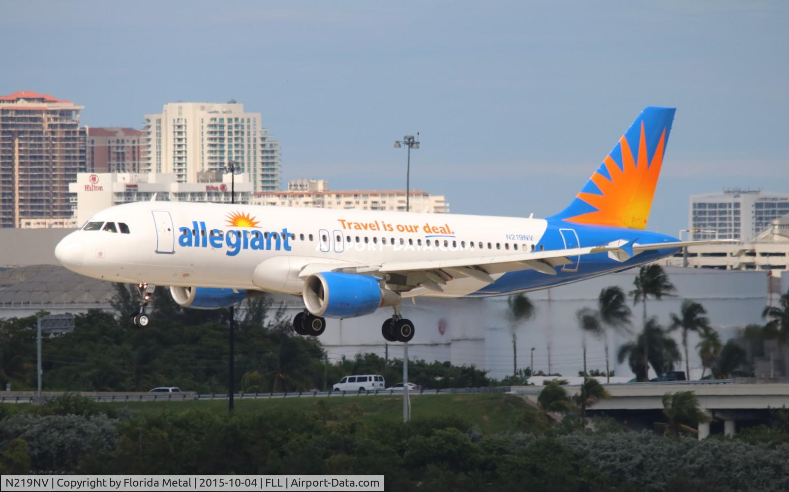 N219NV, 2000 Airbus A320-214 C/N 1255, Allegiant