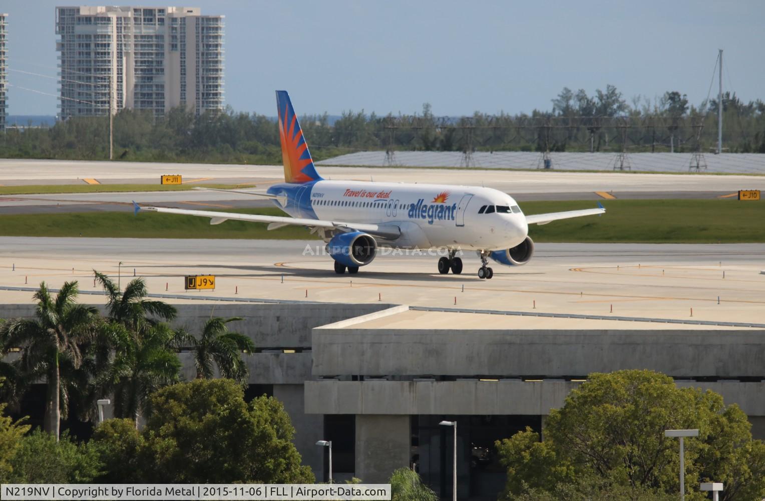 N219NV, 2000 Airbus A320-214 C/N 1255, Allegiant