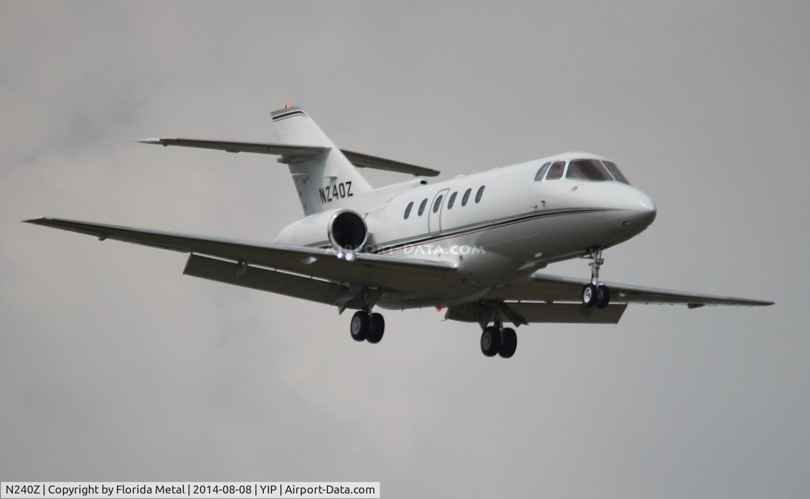 N240Z, 2001 Raytheon Hawker 800XP C/N 258565, Hawker 800XP