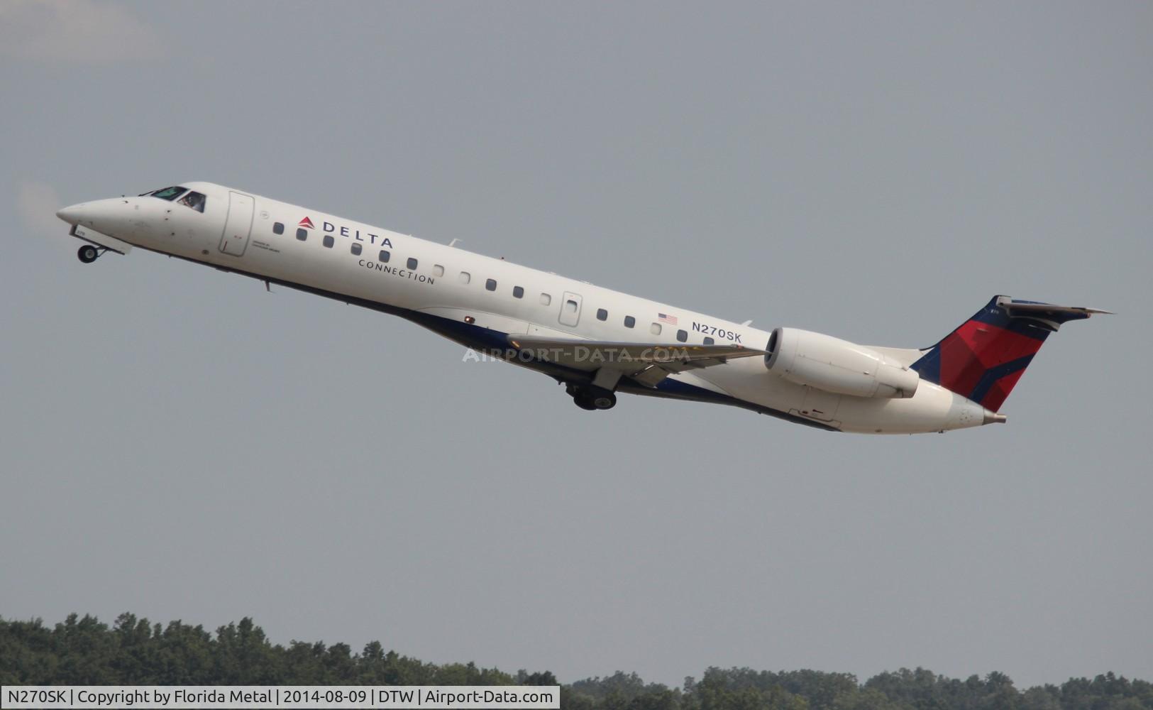 N270SK, 2000 Embraer ERJ-145LR (EMB-145LR) C/N 145304, Delta Connection