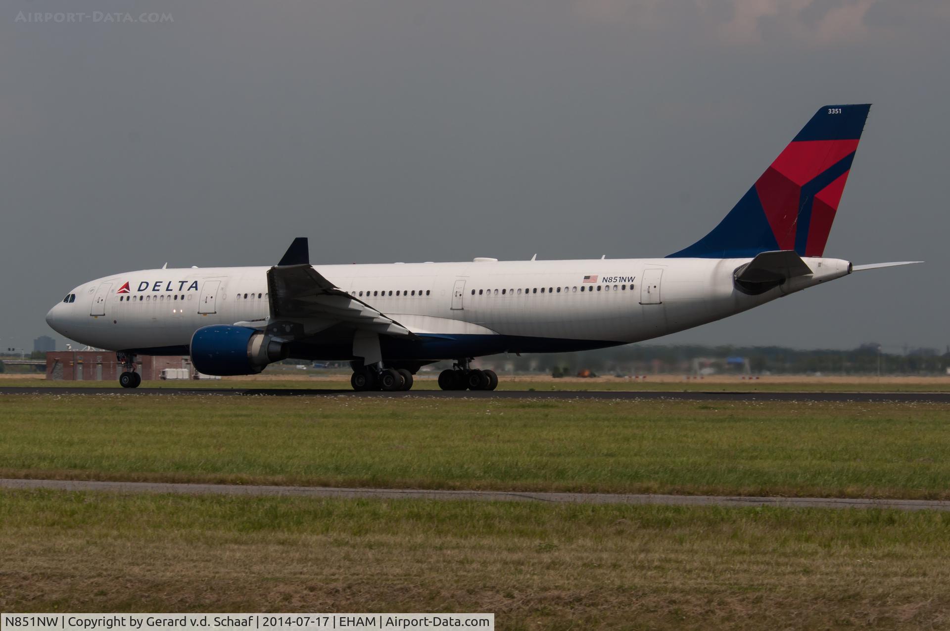 N851NW, 2004 Airbus A330-223 C/N 0609, Schiphol, July 2014