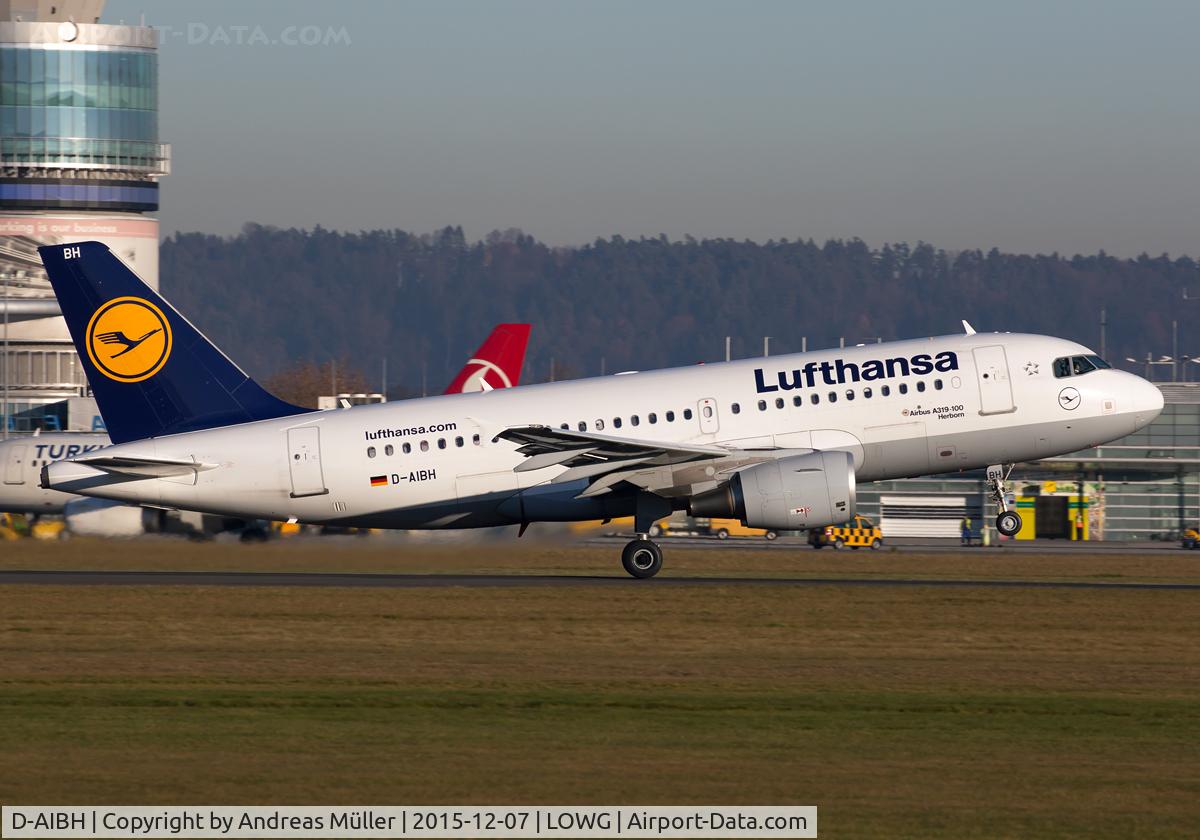 D-AIBH, 2012 Airbus A319-112 C/N 5239, Takeoff to Frankfurt.