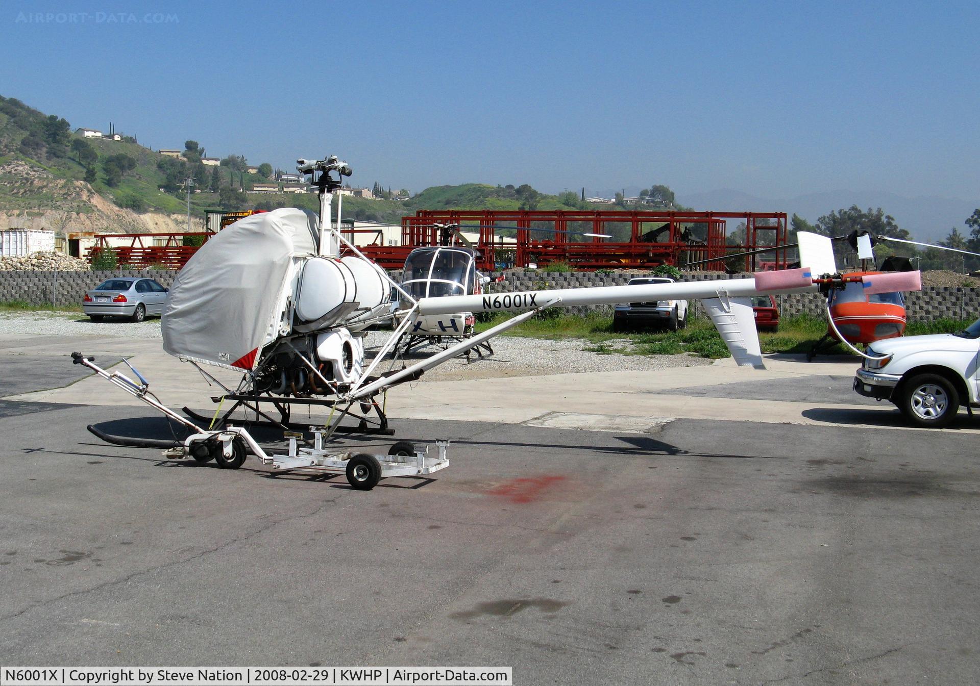N6001X, 1990 Schweizer 269C C/N S1471, Locally-based 1990 Schweizer 269C with cockpit cover and minus rotor blades @ Whiteman Airport, Pacoima, CA (now based in Austin, TX)