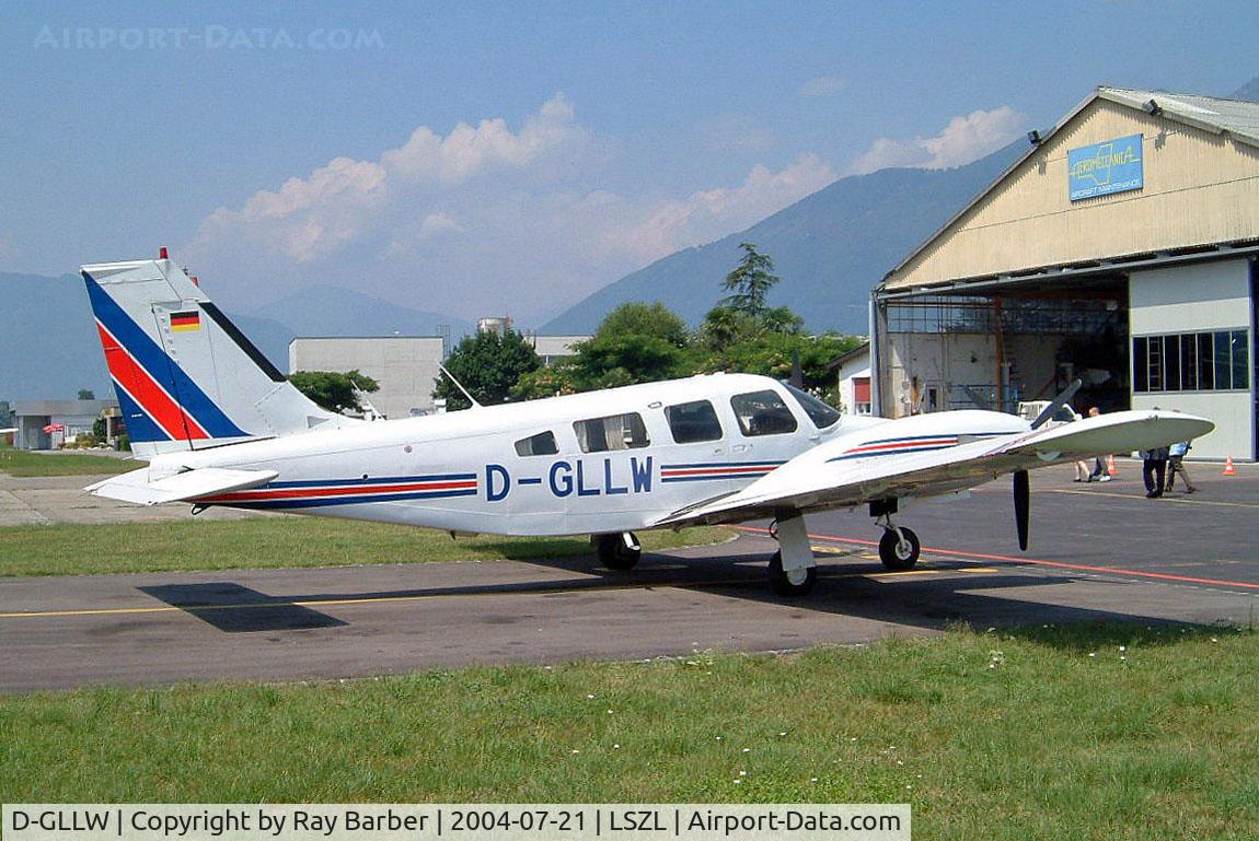 D-GLLW, 1980 Piper PA-34-200T Seneca II C/N 34-8070170, Piper PA-34-200T Seneca II [34-8070170] Locarno~HB 21/07/2004