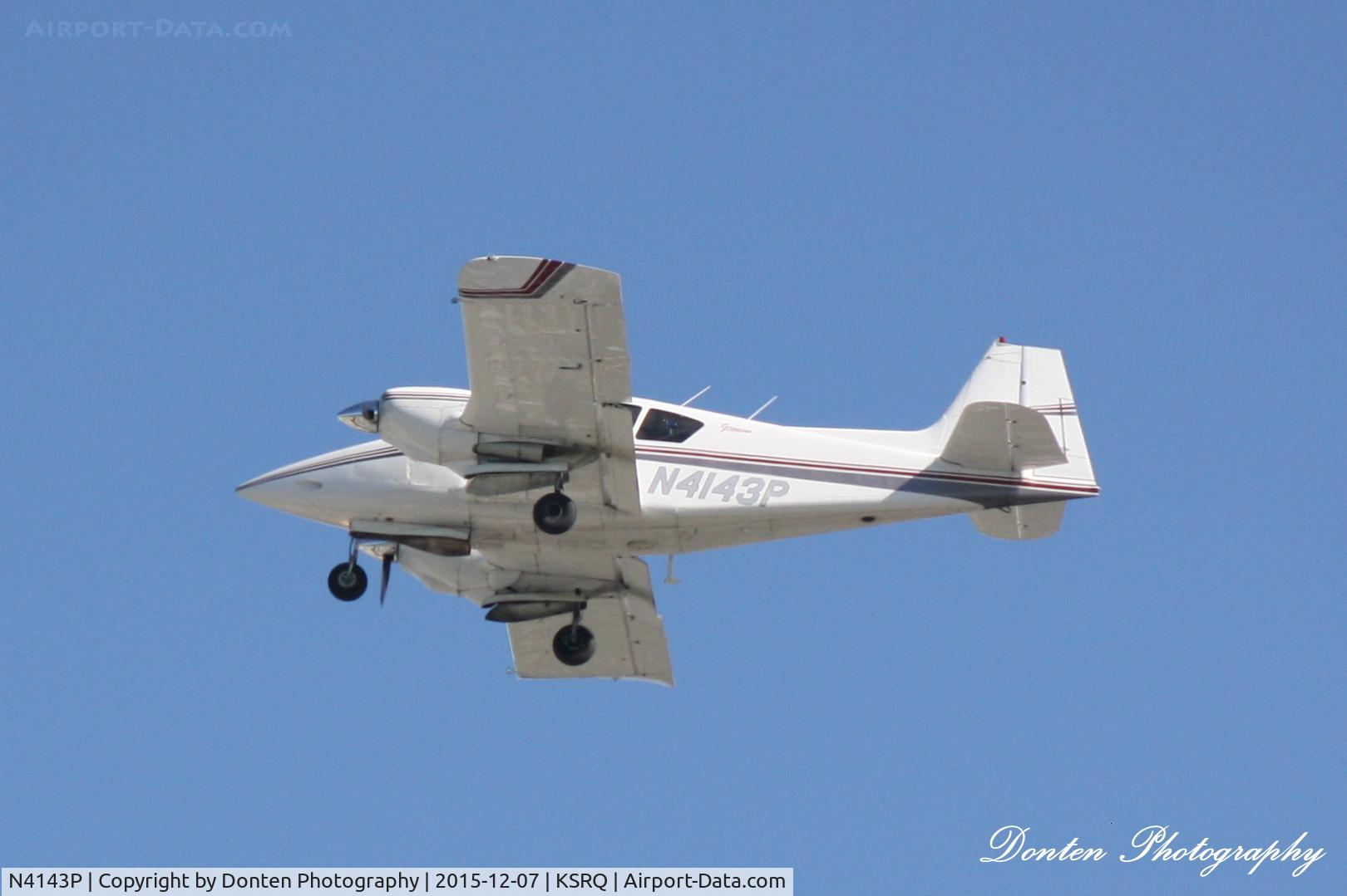 N4143P, 1959 Piper PA-23-160 Apache C/N 23-1624, Piper Apache (N4143P) arrives at Sarasota-Bradenton International Airport