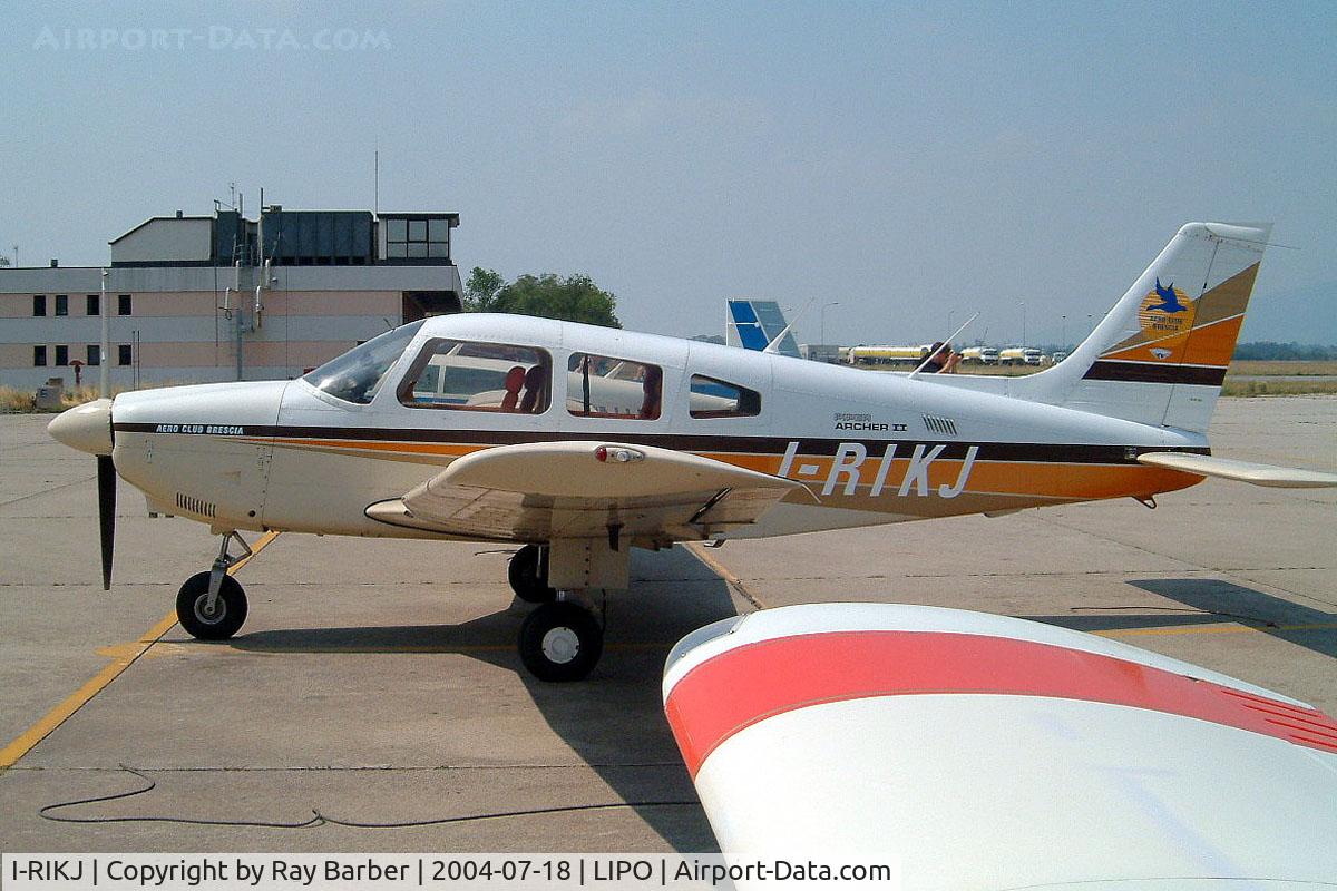 I-RIKJ, Piper PA-28-181 Archer II C/N 288490068, Piper PA-28-181 Archer II [28-8490068] Brescia-Montichiari~I 18/07/2004