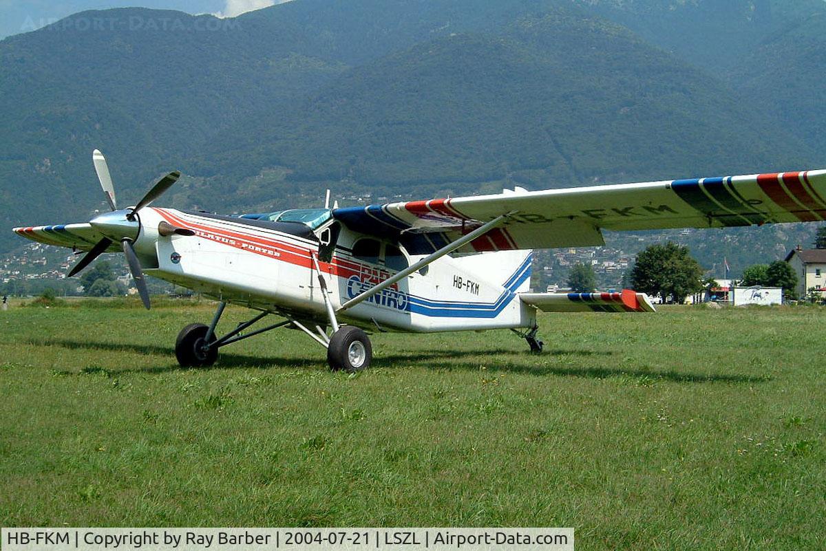 HB-FKM, 1990 Pilatus PC-6/B2-H4 Turbo Porter C/N 873, Pilatus P-6/B2-H4 Turbo Porter [873] (Para Centro Locarno) Locarno~HB 21/07/2004