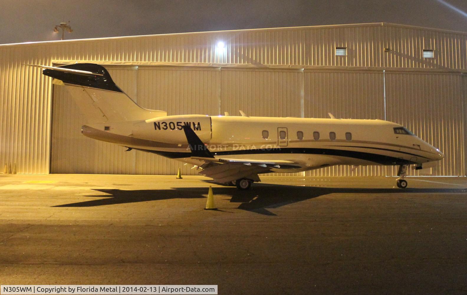 N305WM, 2012 Bombardier Challenger 300 (BD-100-1A10) C/N 20379, Challenger 300