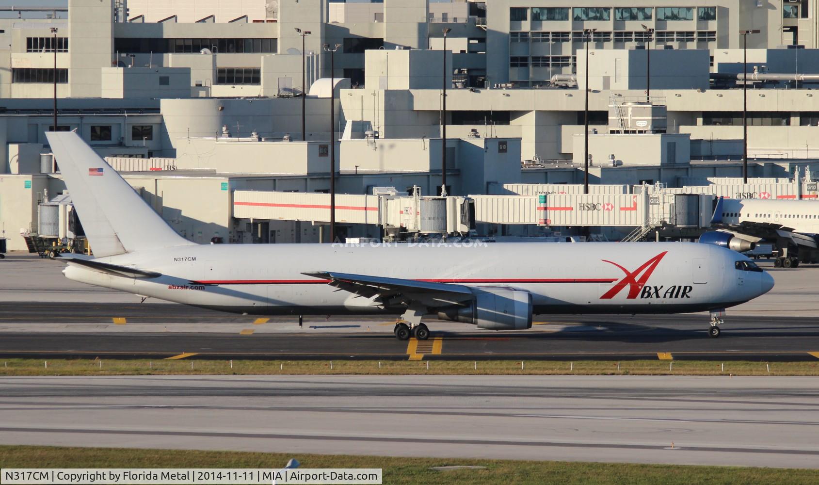 N317CM, 1988 Boeing 767-338 C/N 24317, ABX 767-300
