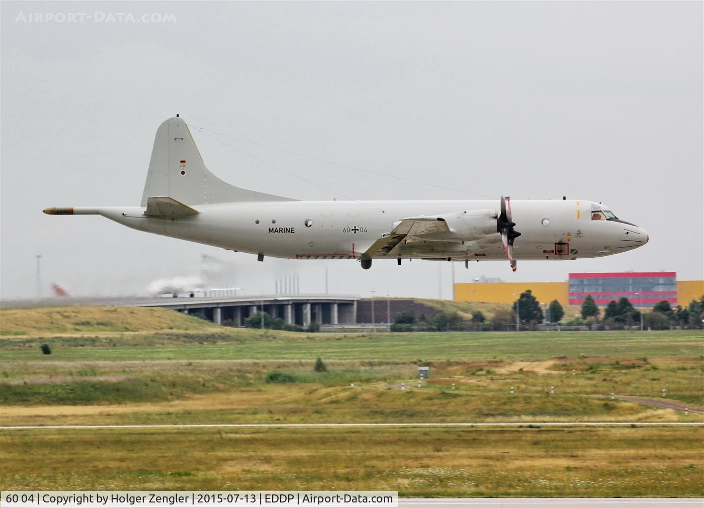 60 04, 1982 Lockheed P-3C Orion C/N 285A-5754, Doing low approaches on rwy 26R and thrilled the photographer.....