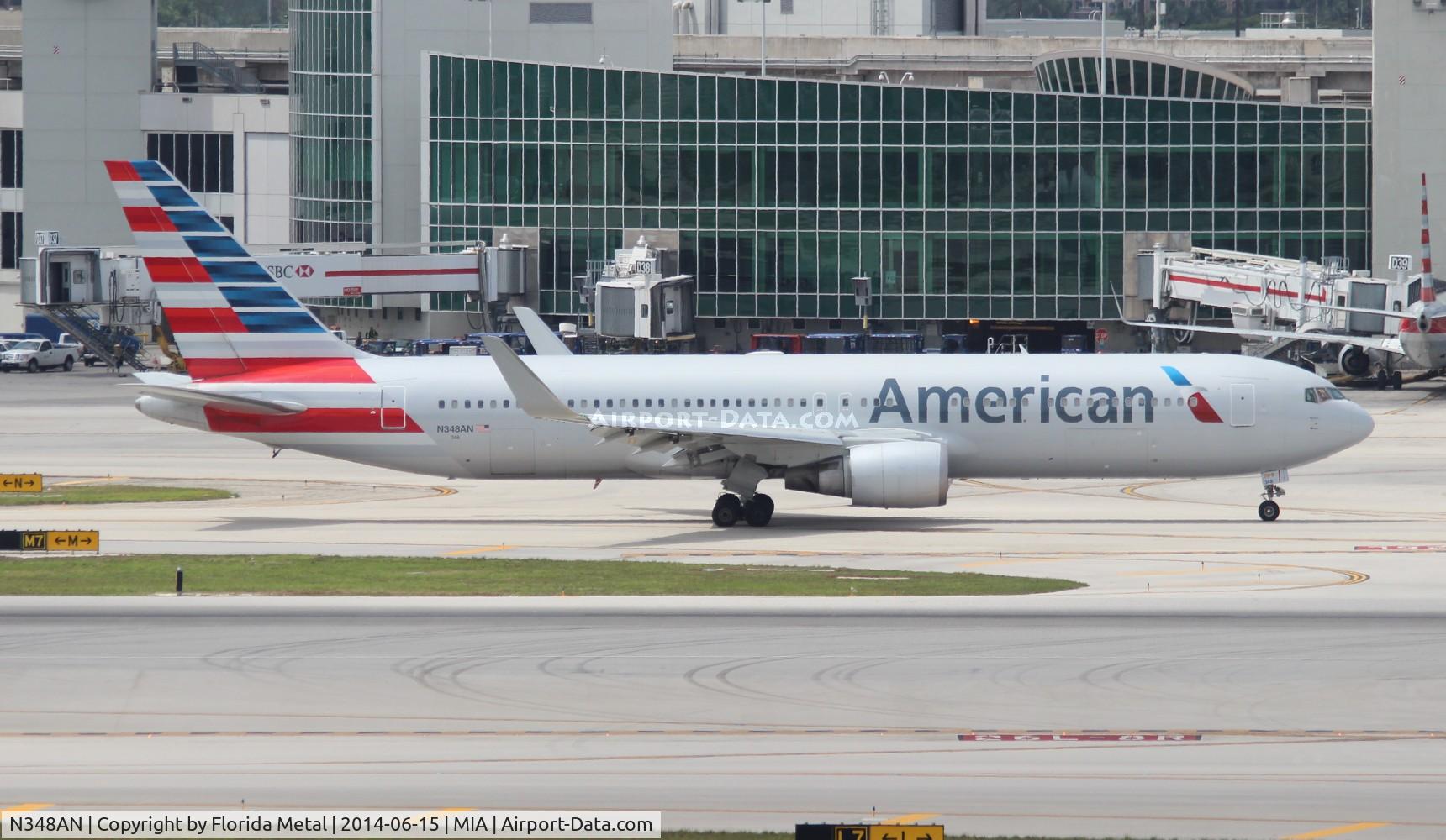 N348AN, 2003 Boeing 767-323/ER C/N 33087, American