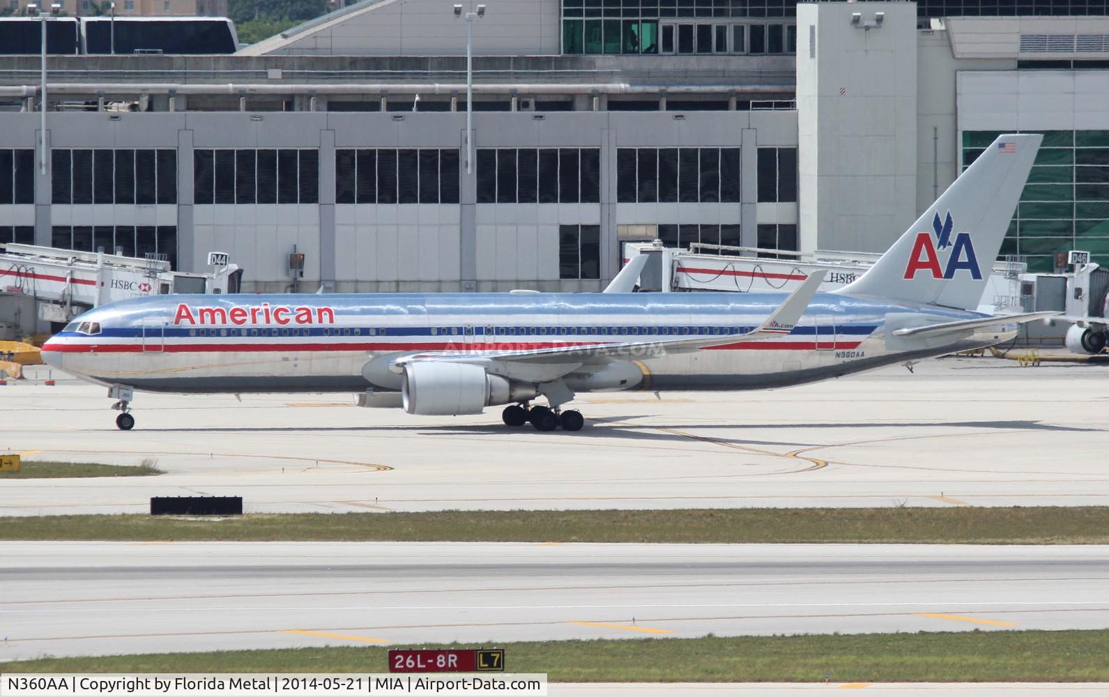 N360AA, 1988 Boeing 767-323 C/N 24041, American