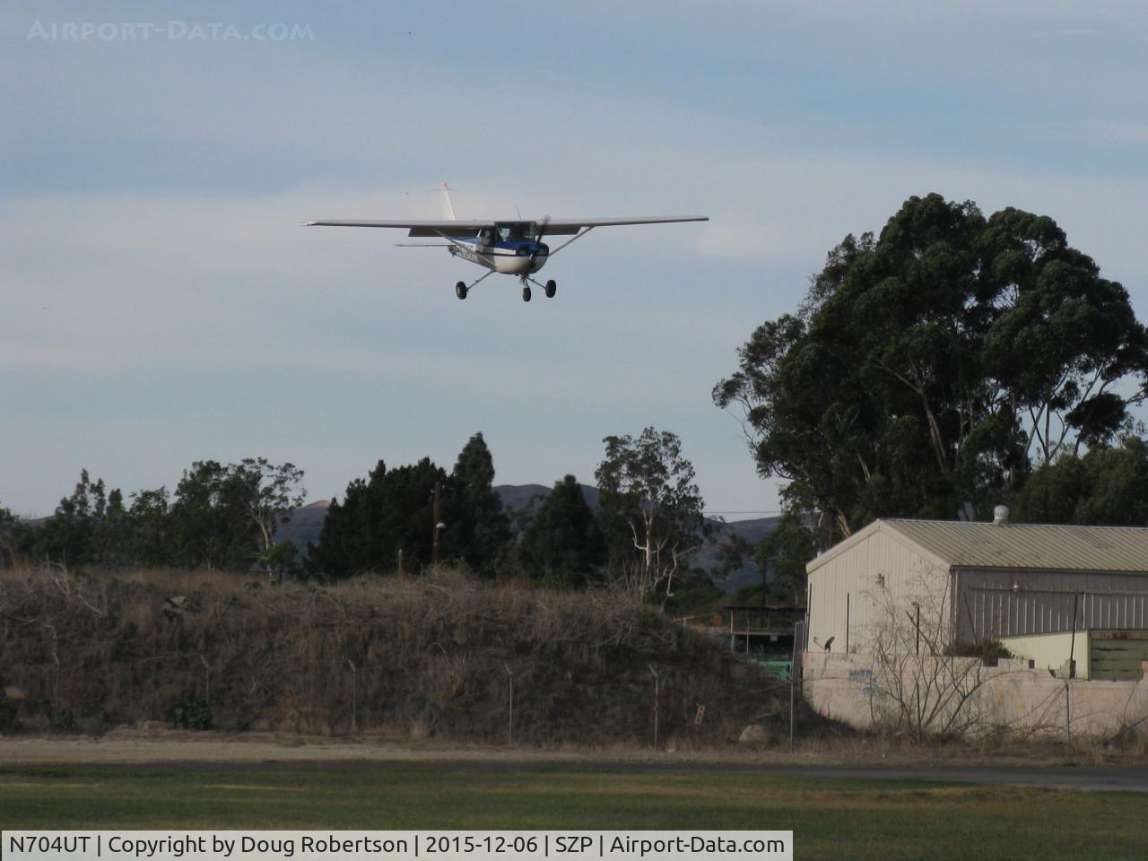 N704UT, 1976 Cessna 150M C/N 15078891, 1976 Cessna 150M, Continental O-200 100 Hp, on final Rwy 04