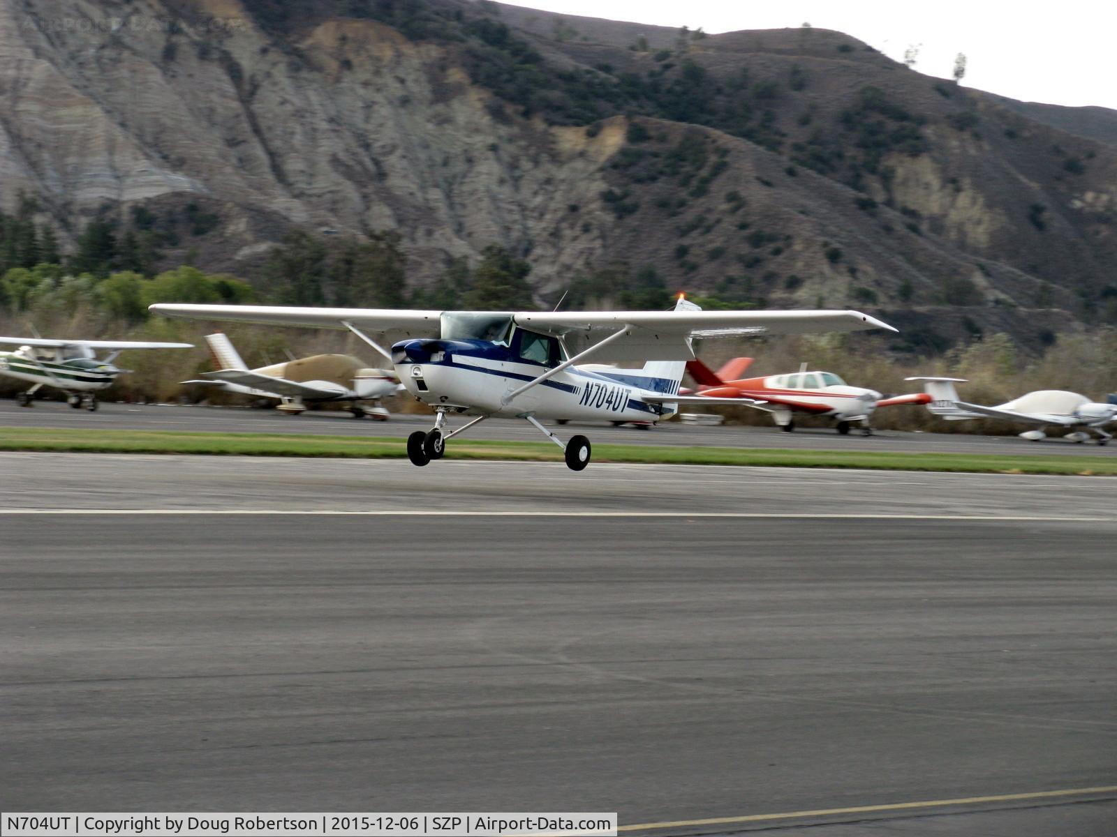 N704UT, 1976 Cessna 150M C/N 15078891, 1976 Cessna 150M, Continental O-200 100 Hp, flaps landing Rwy 04