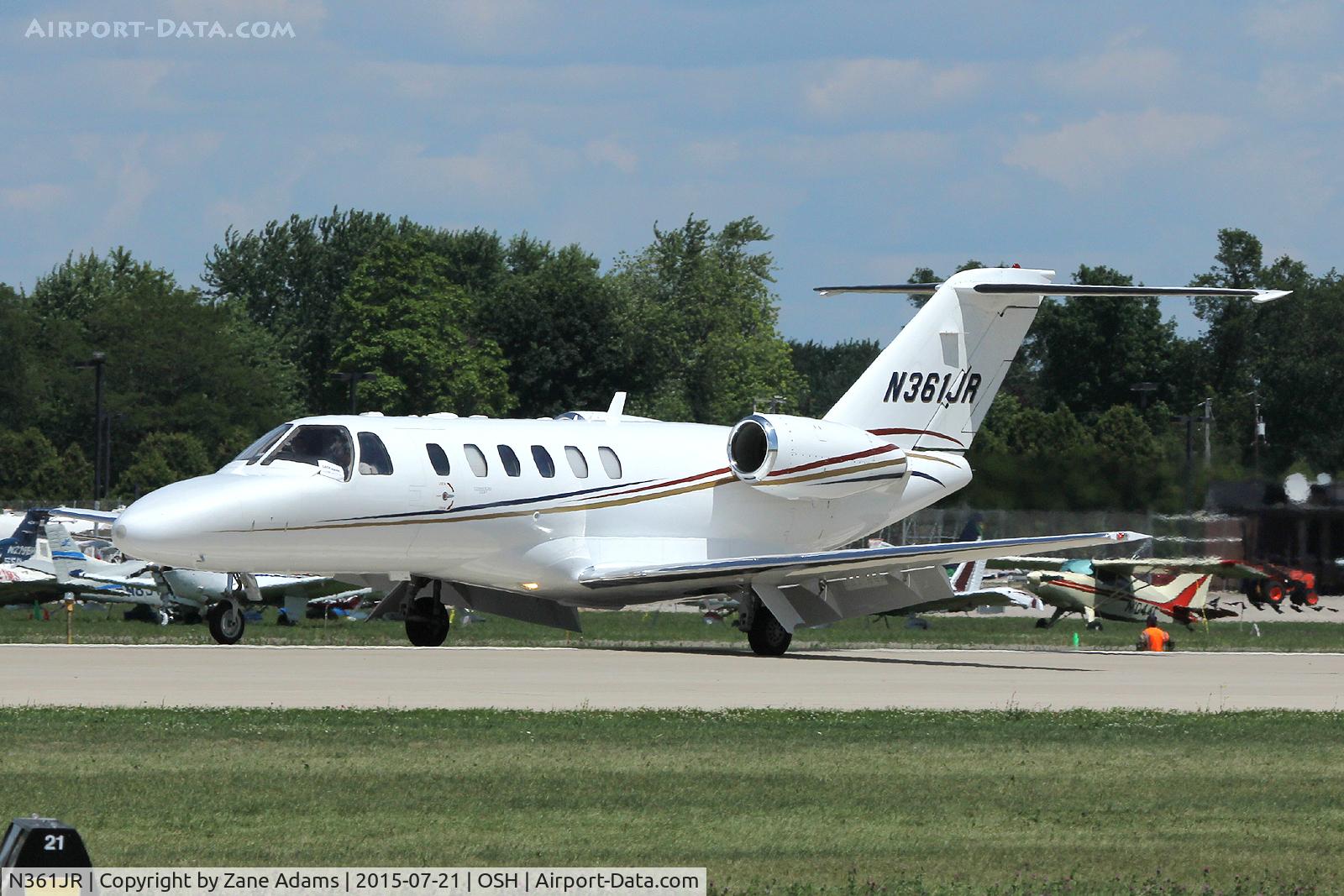 N361JR, 2007 Cessna 525A CitationJet CJ2+ C/N 525A0361, 2015 EAA AirVenture - Oshkosh, Wisconsin