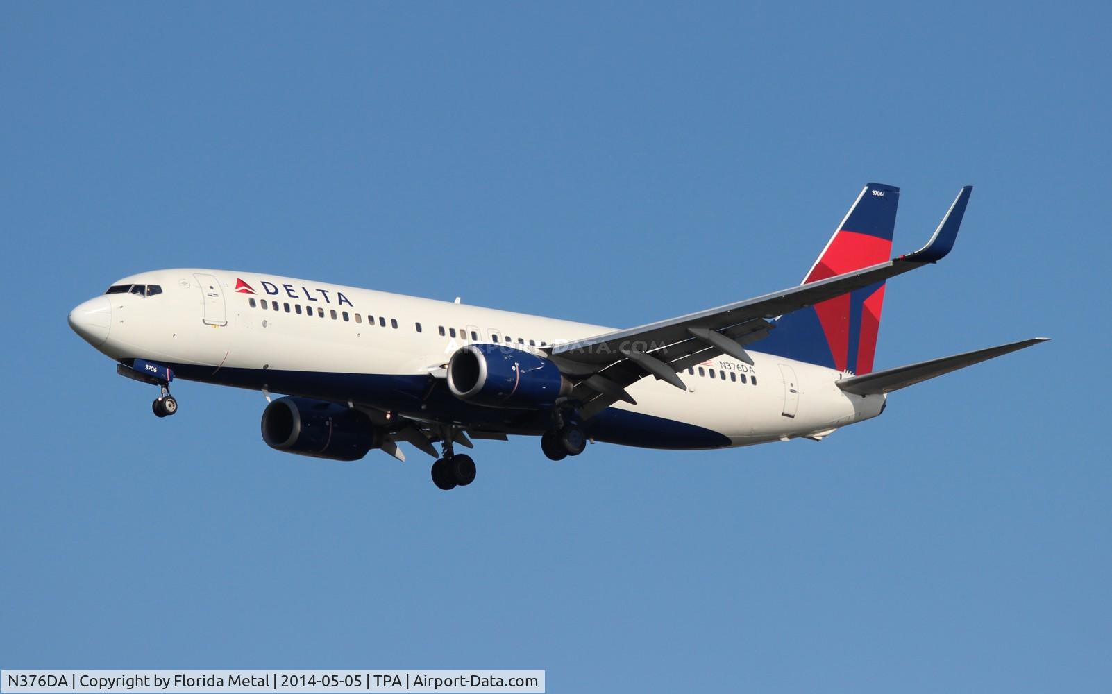 N376DA, 1999 Boeing 737-832 C/N 29624, Delta
