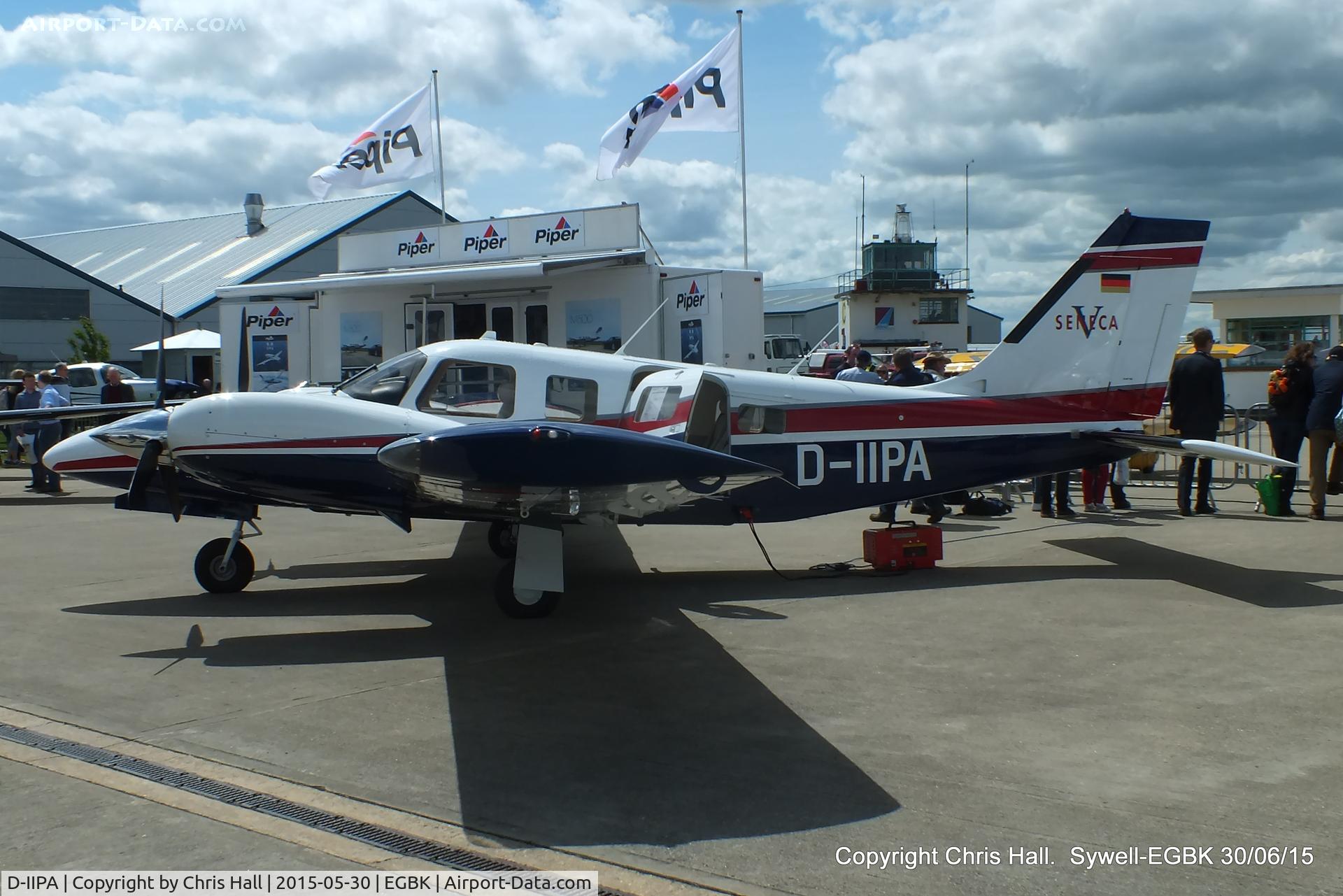 D-IIPA, Piper PA-34-220T Seneca V C/N 34-49102, at Aeroexpo 2015
