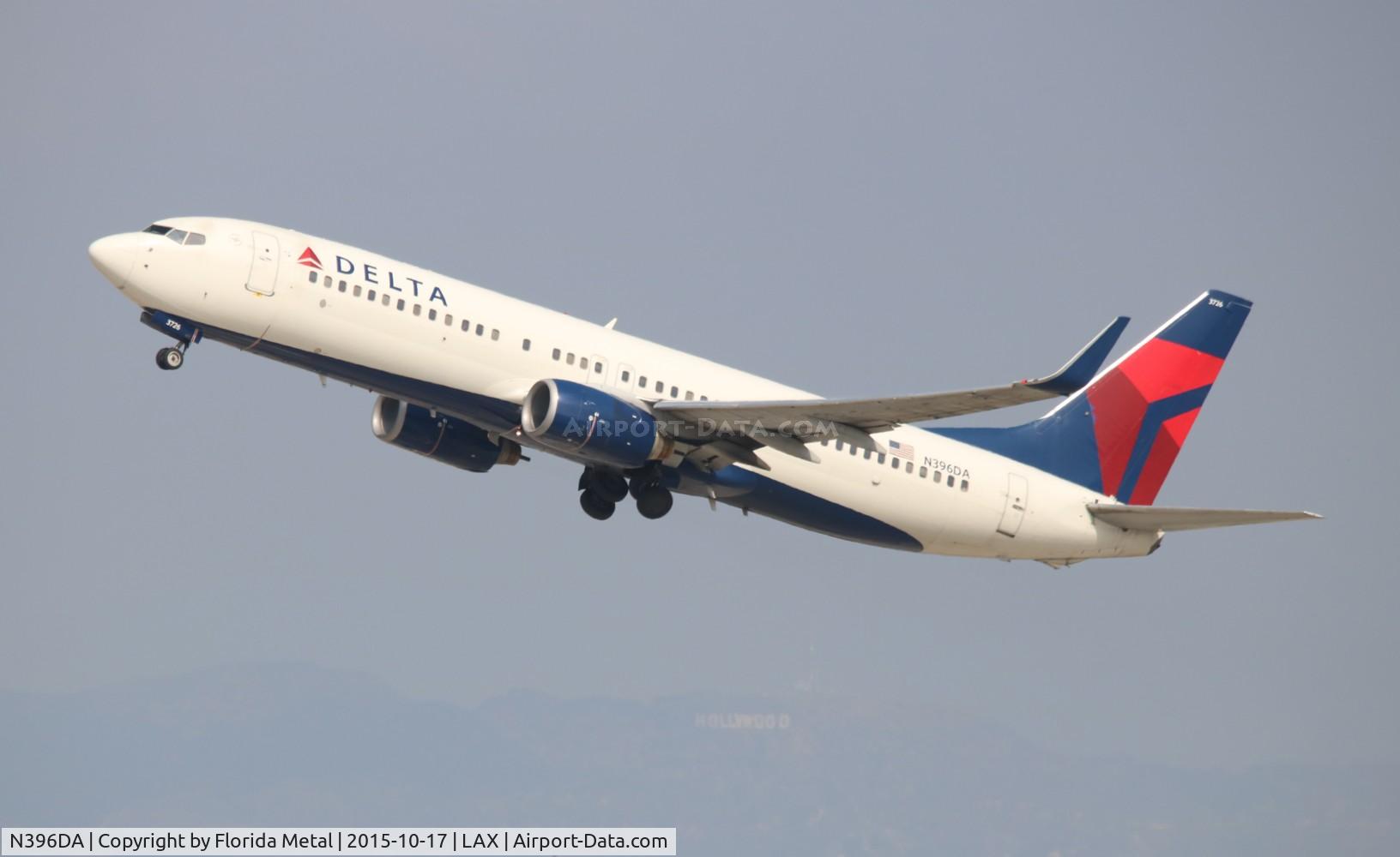 N396DA, 2000 Boeing 737-832 C/N 30378, Delta