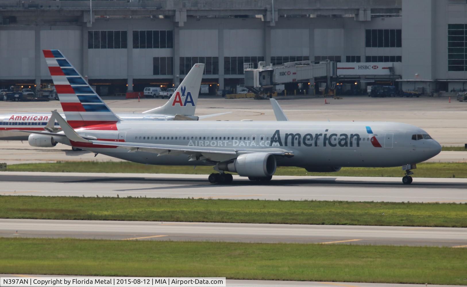 N397AN, 1999 Boeing 767-323/ER C/N 29604, American