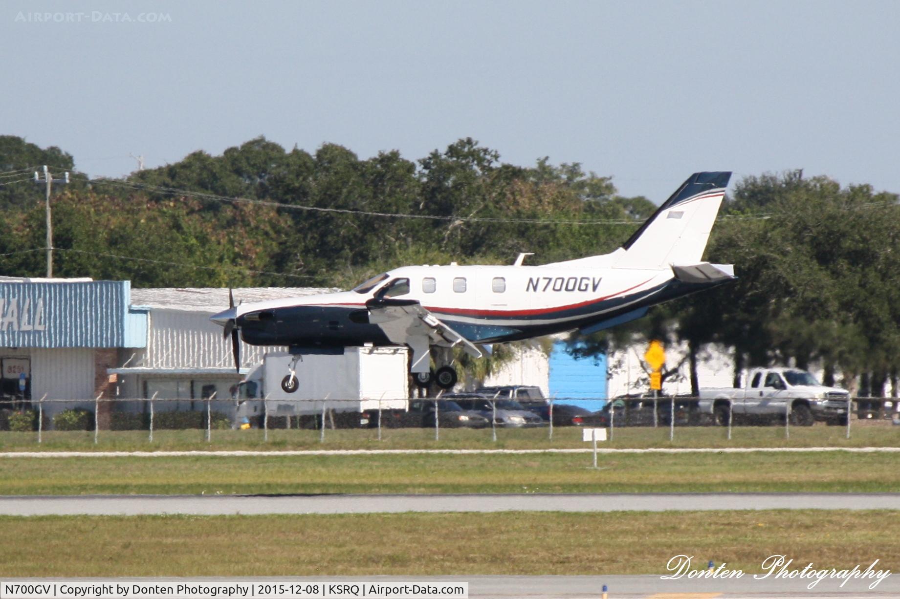 N700GV, 2004 Socata TBM-700 C/N 290, Socata TBM-700 (N700GV) arrives at Sarasota-Bradenton International Airport