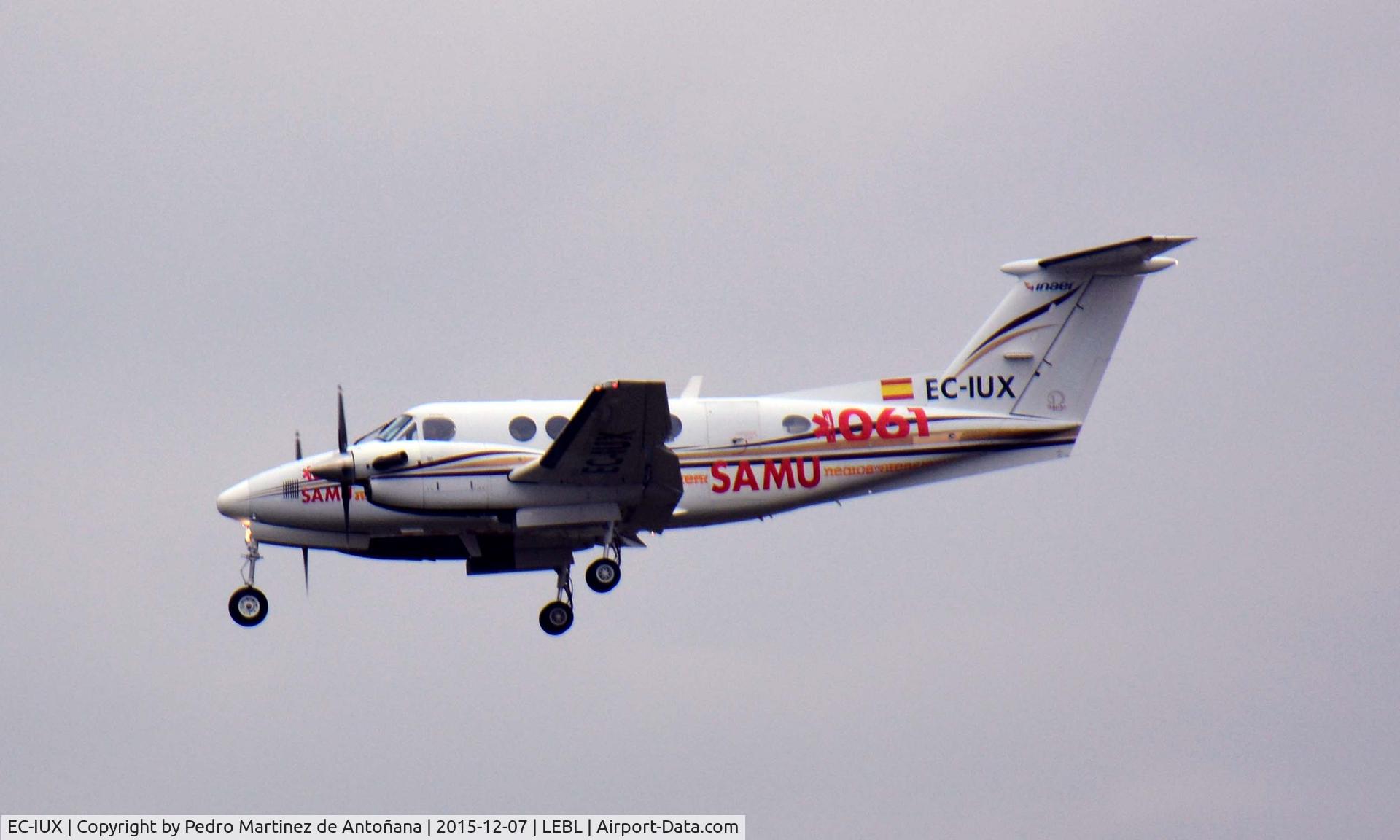 EC-IUX, 2003 Raytheon B200 King Air C/N BB-1840, El Prat -  Barcelona -. España