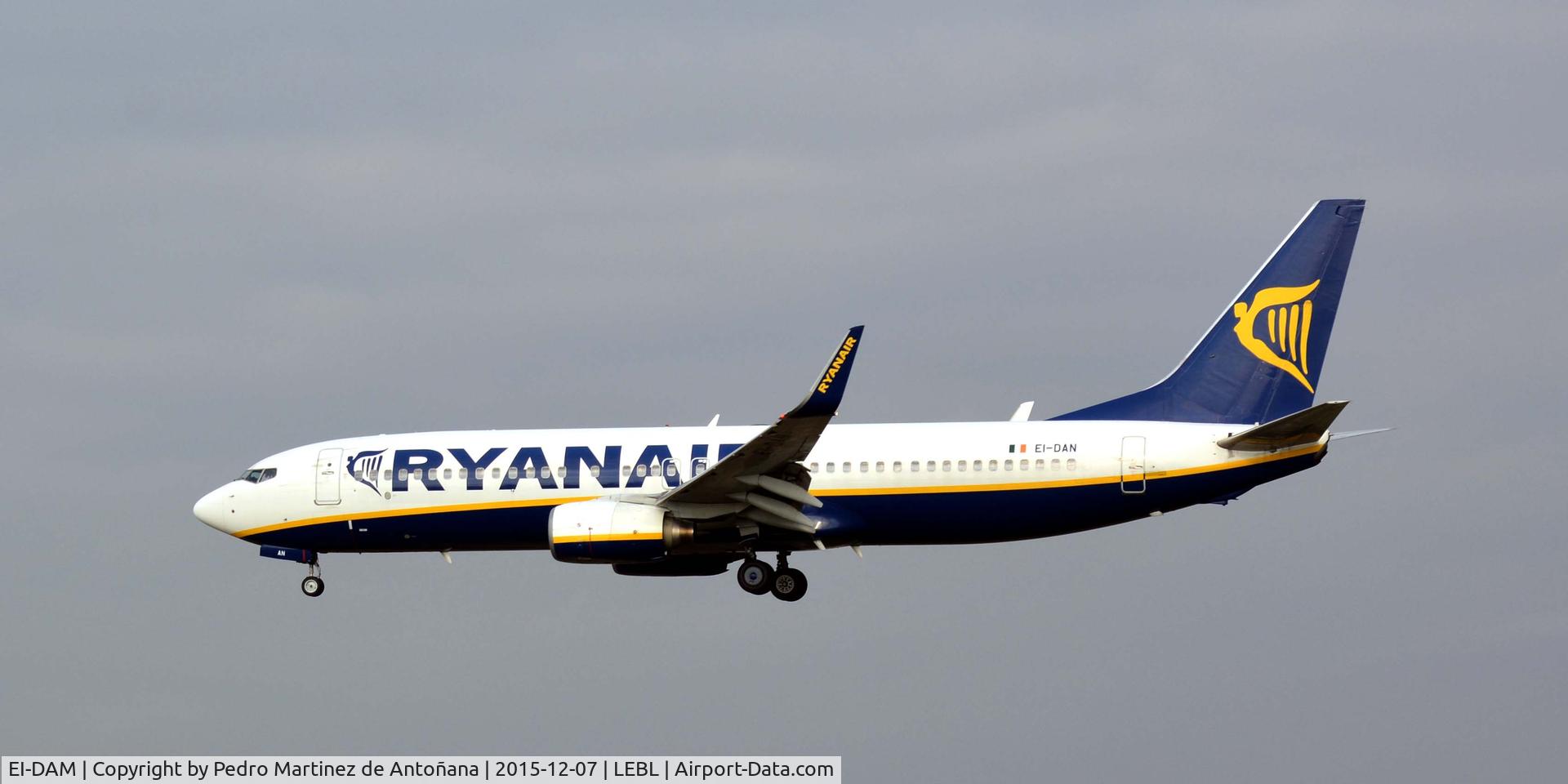 EI-DAM, 2003 Boeing 737-8AS C/N 33719, El Prat -  Barcelona  -  España