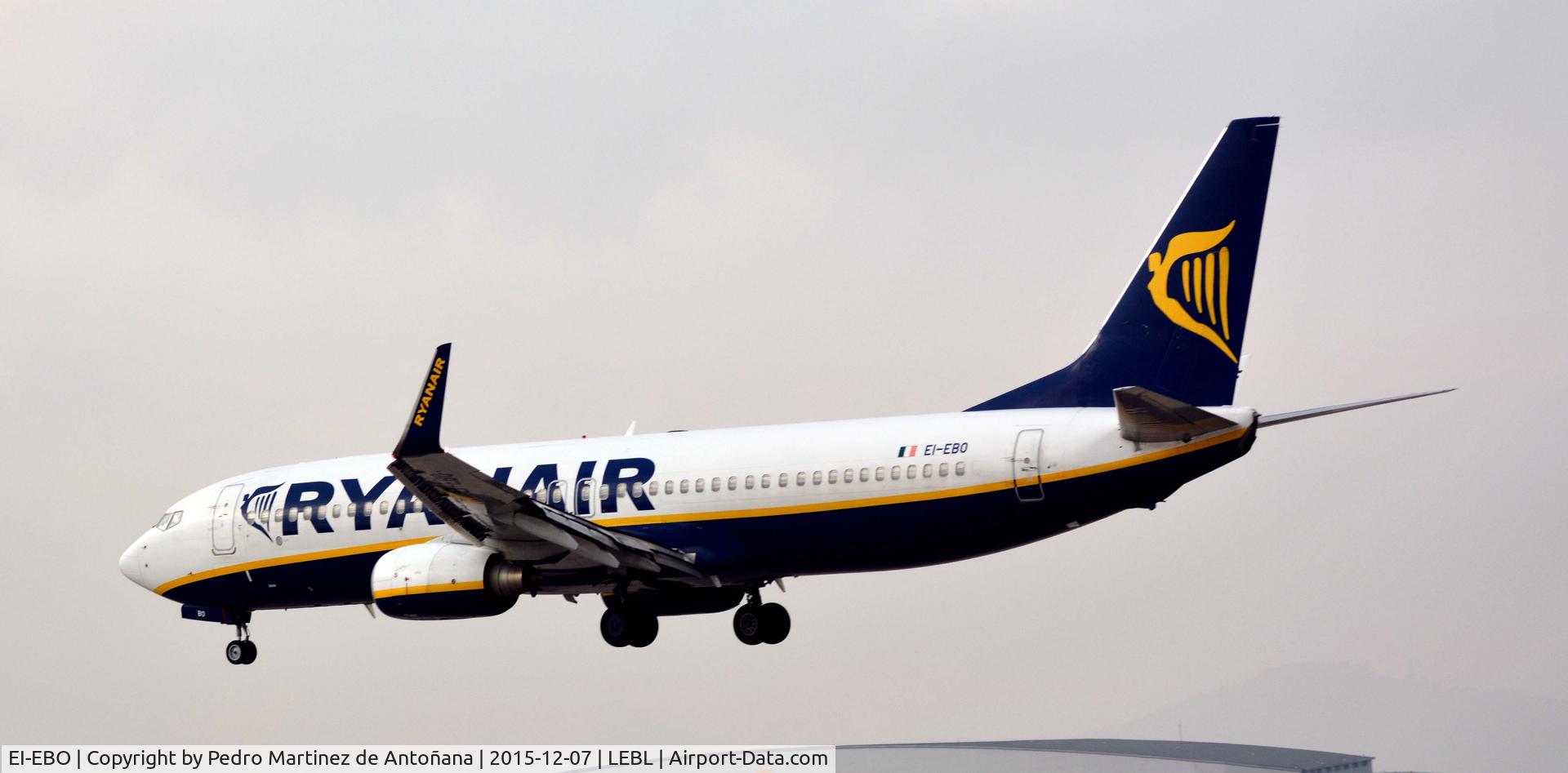 EI-EBO, 2009 Boeing 737-8AS C/N 35004, El Prat -  Barcelona  -  España
