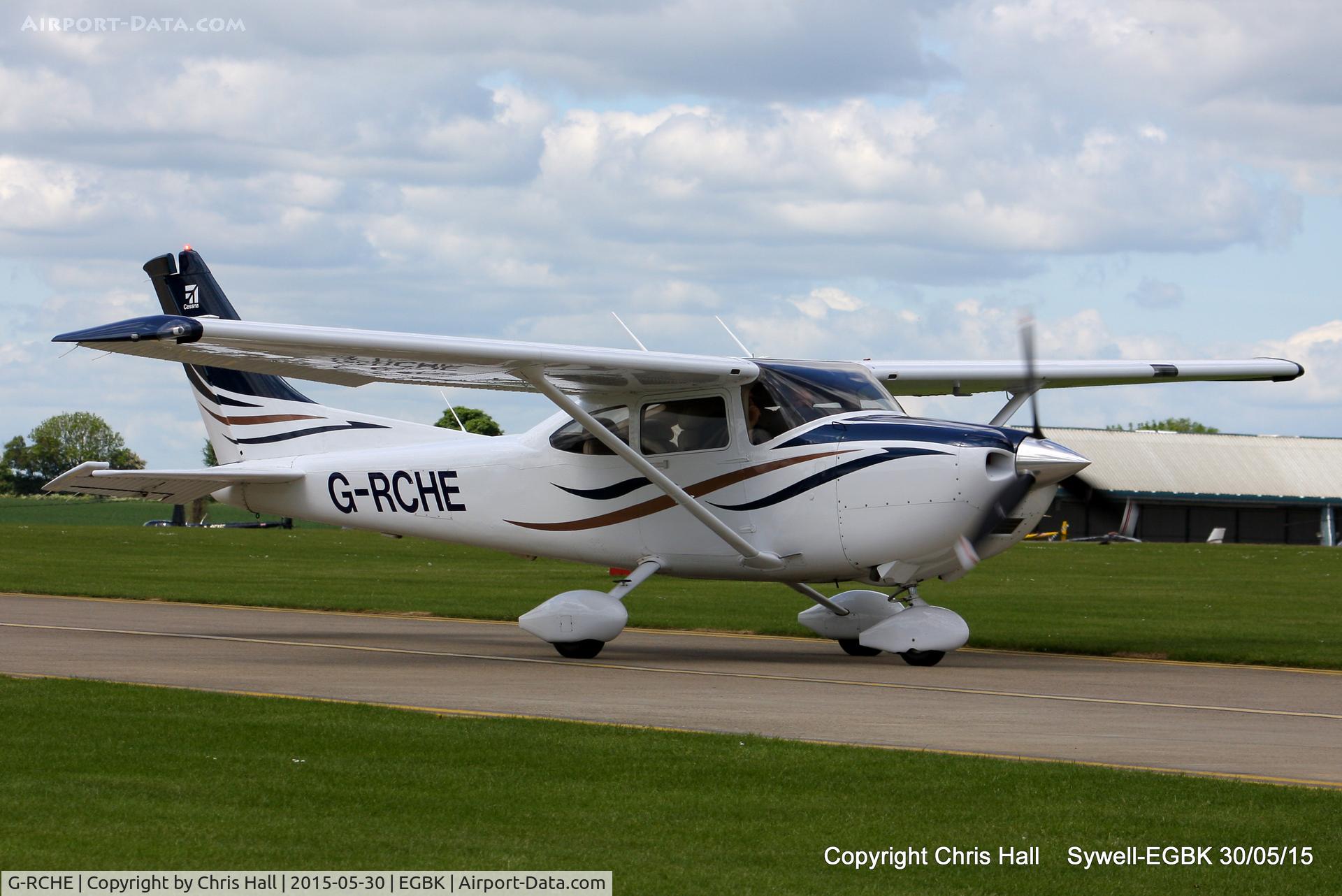 G-RCHE, 2008 Cessna 182T Skylane C/N 18282059, at Aeroexpo 2015