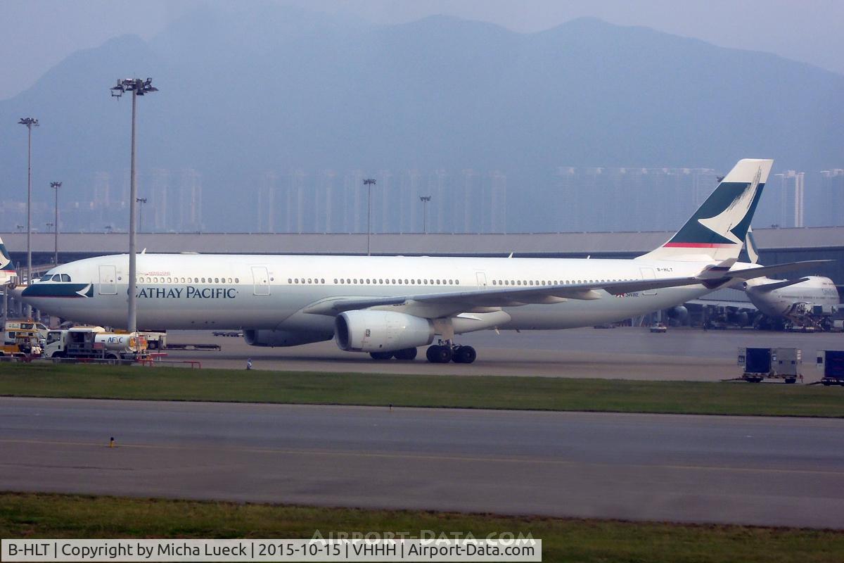 B-HLT, 2001 Airbus A330-343 C/N 439, At Hong Kong