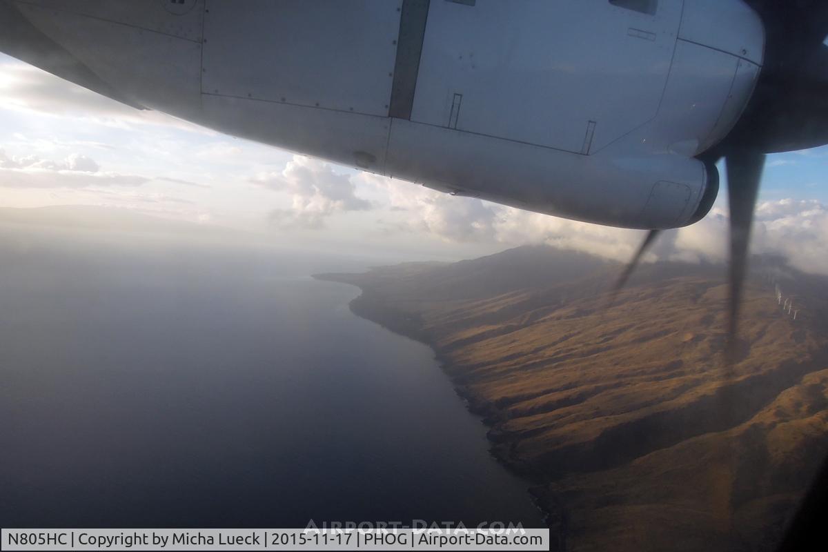N805HC, 2004 ATR 42-500 C/N 625, Evening approach to Kahului