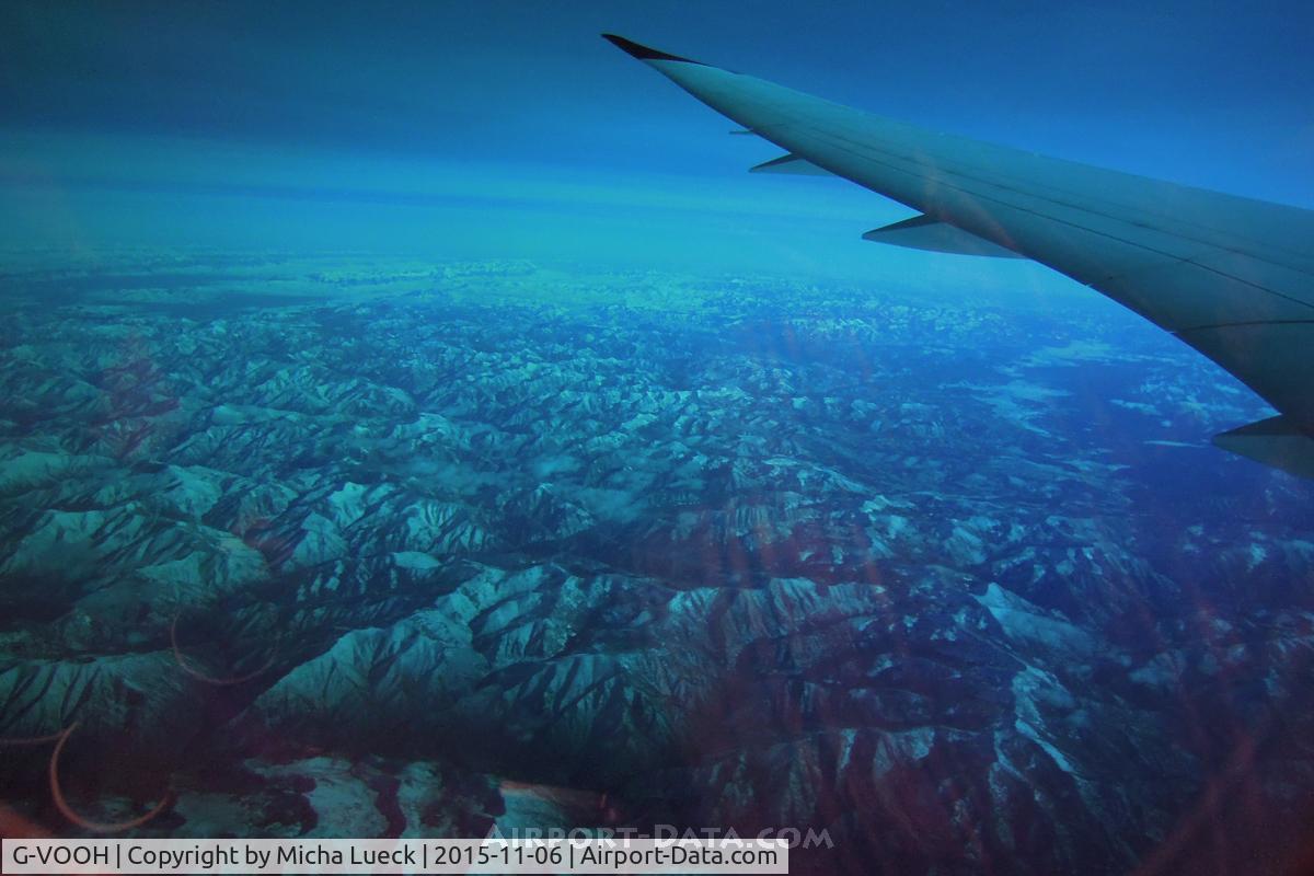 G-VOOH, 2015 Boeing 787-9 Dreamliner Dreamliner C/N 37968, Fully darkened windows still allow for a view, albeit very dark and blue'ish (LHR-SFO)