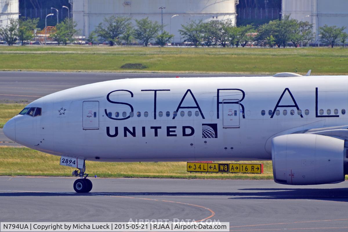 N794UA, 1997 Boeing 777-222 C/N 26953, At Narita