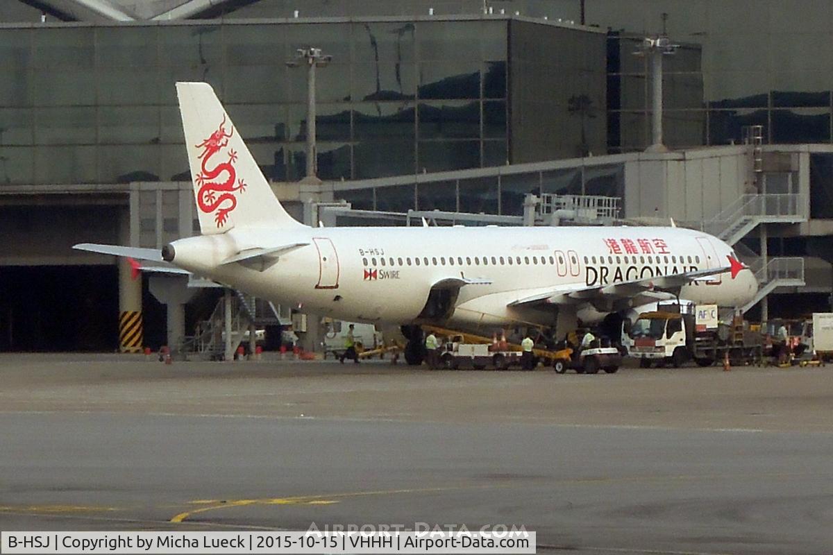 B-HSJ, Airbus A320-232 C/N 1253, At Hong Kong