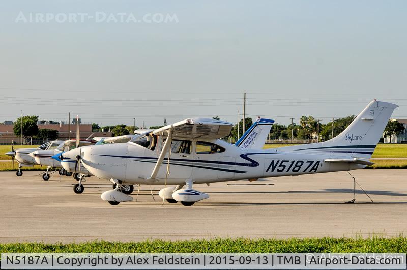 N5187A, 2002 Cessna 182T Skylane C/N 18281111, Tamiami