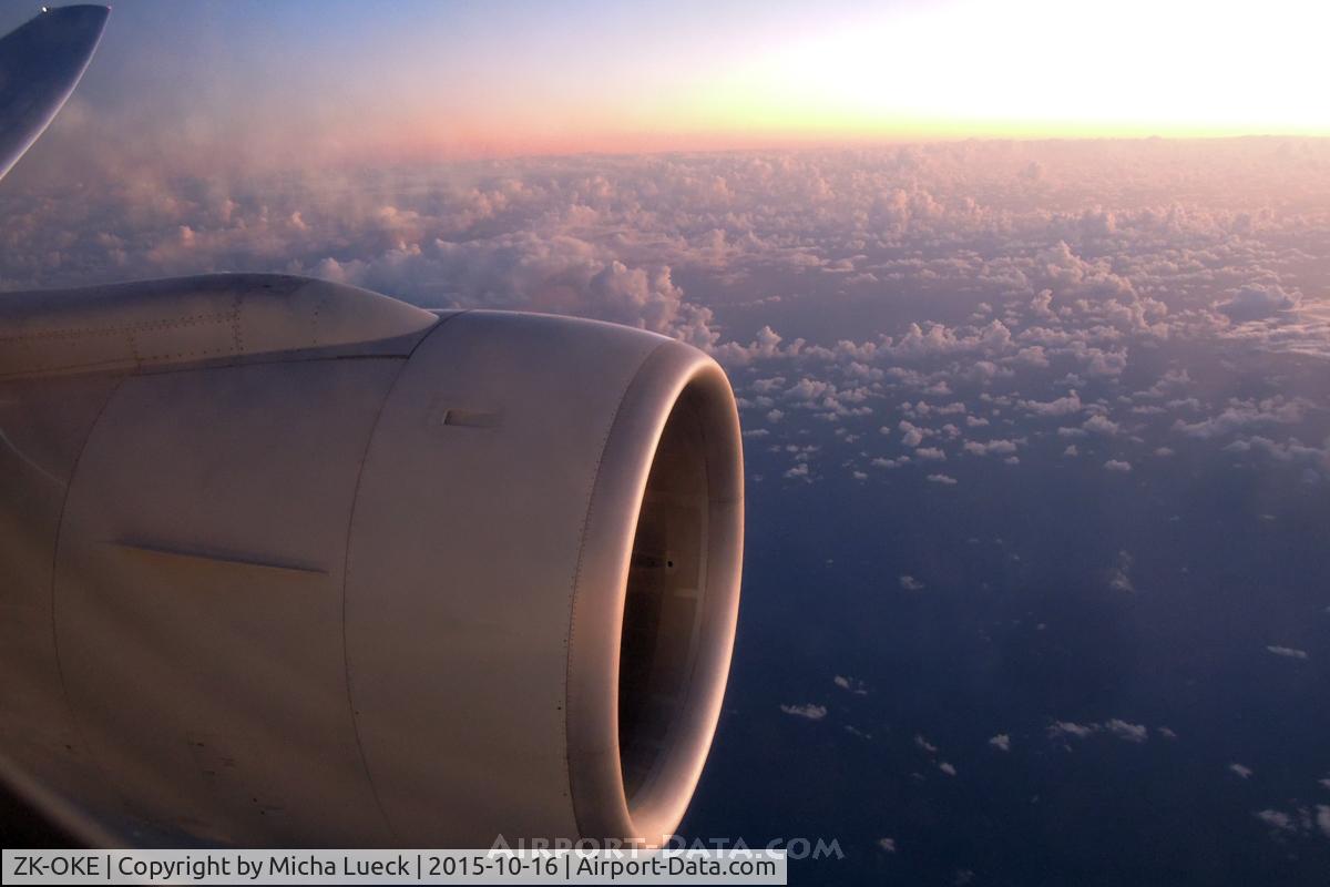 ZK-OKE, 2006 Boeing 777-219/ER C/N 32712, Sunrise (HKG-AKL)