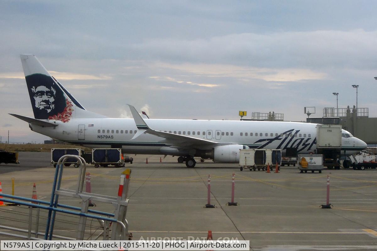 N579AS, 2007 Boeing 737-890 C/N 35187, At Kahului