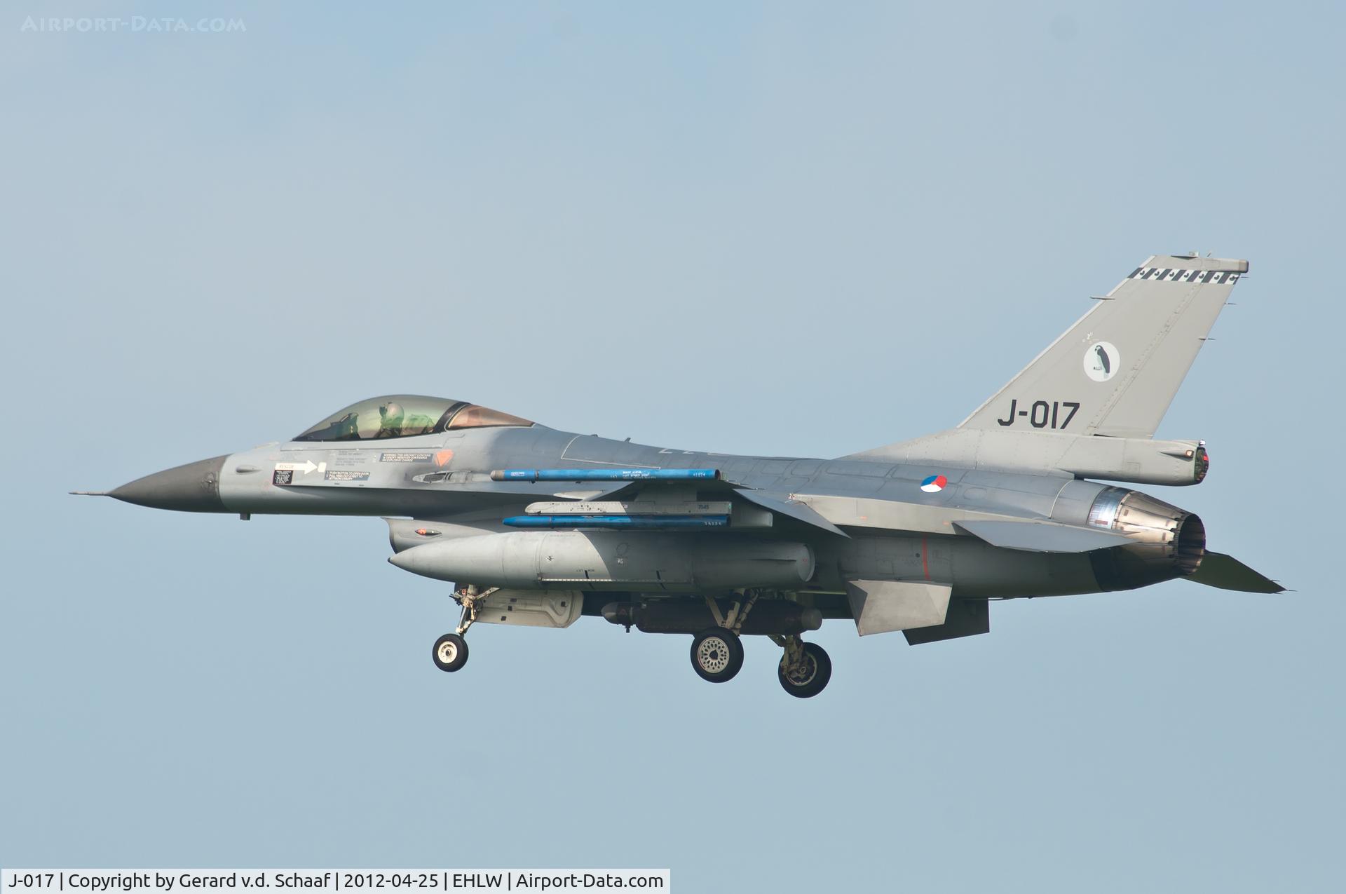 J-017, Fokker F-16AM Fighting Falcon C/N 6D-173, Leeuwarden, April 2012