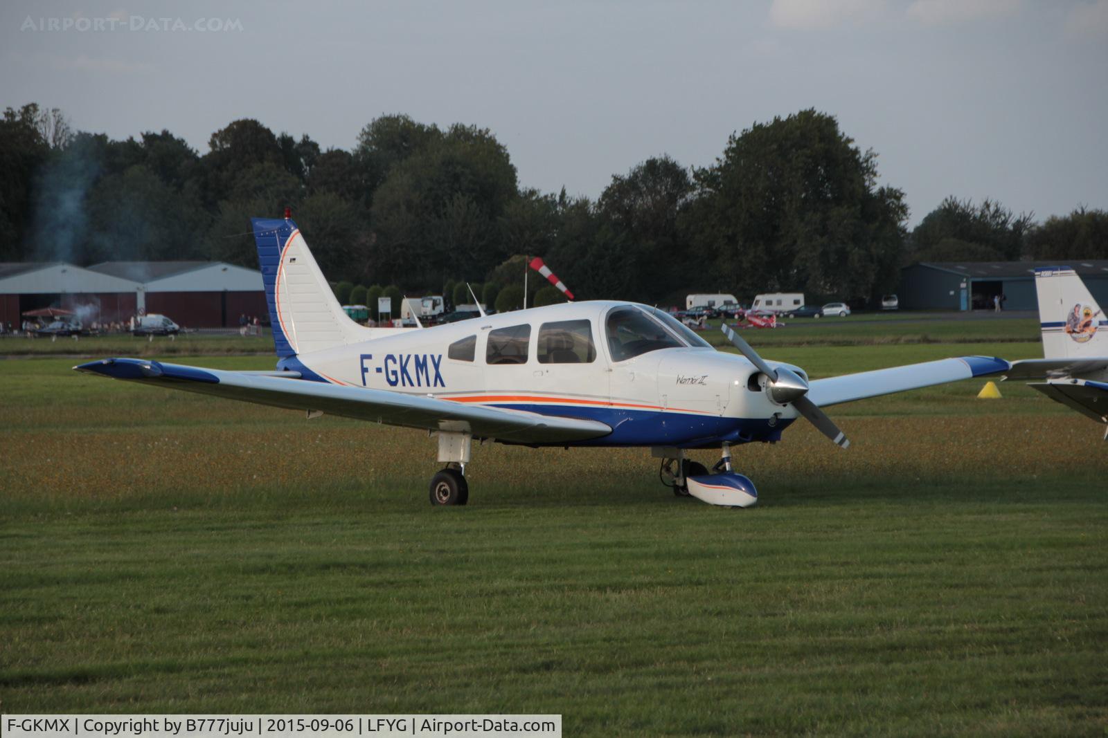 F-GKMX, Piper PA-28-161 Warrior II C/N 28-8616048, new peint
