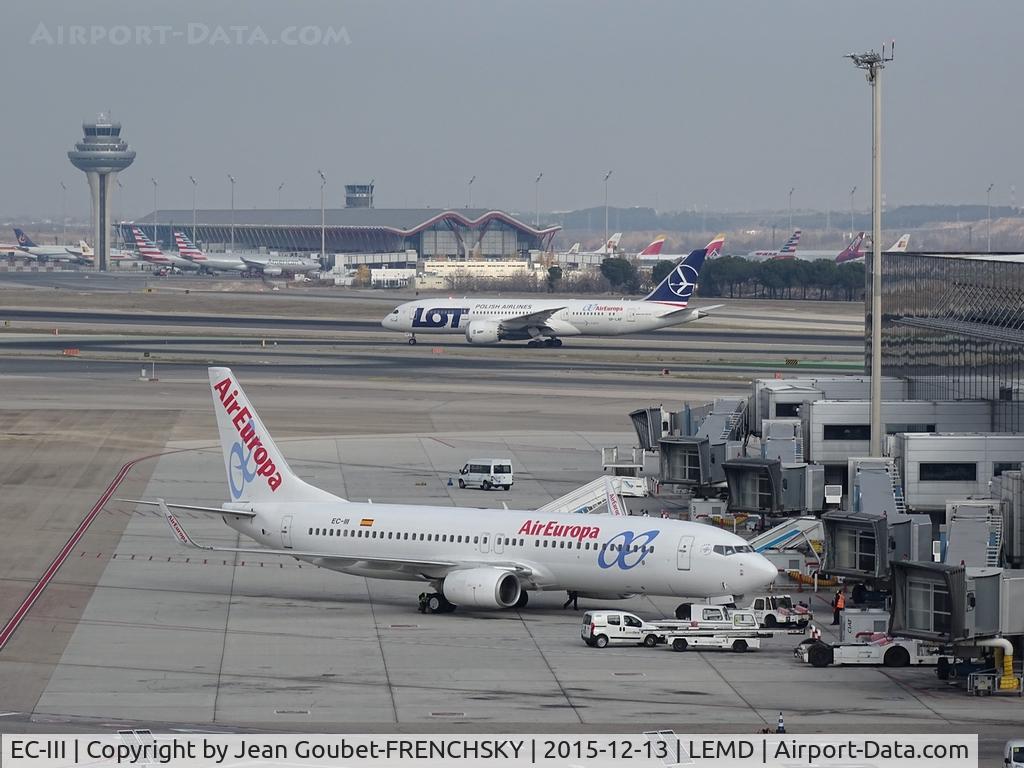 EC-III, 2002 Boeing 737-86Q C/N 30284, UX9118 to Tenerife (TFN)