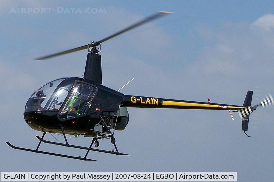 G-LAIN, 1991 Robinson R22 Beta C/N 1992, Departing from Halfpenny Green.