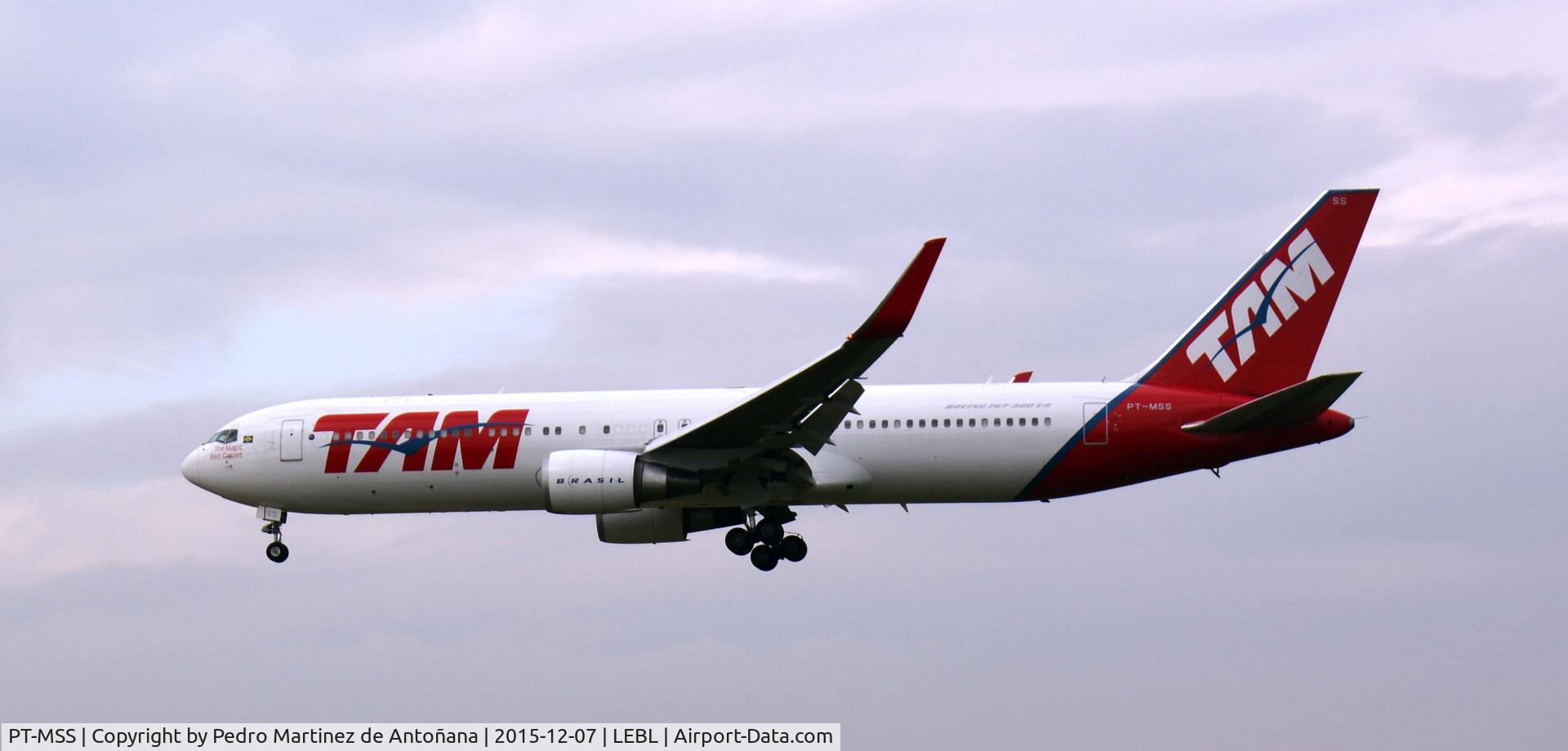 PT-MSS, 1991 Boeing 767-3S1/ER C/N 25221, El Prat -  Barcelona  -  España