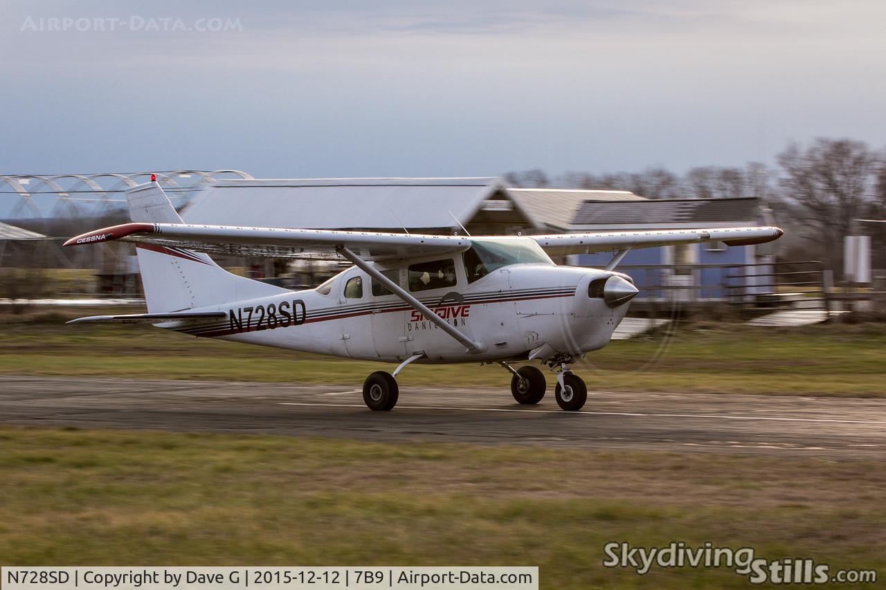 N728SD, 1968 Cessna U206C Super Skywagon C/N U2061044, Skydive Danielson's Cessna 206 departs Ellington, CT.