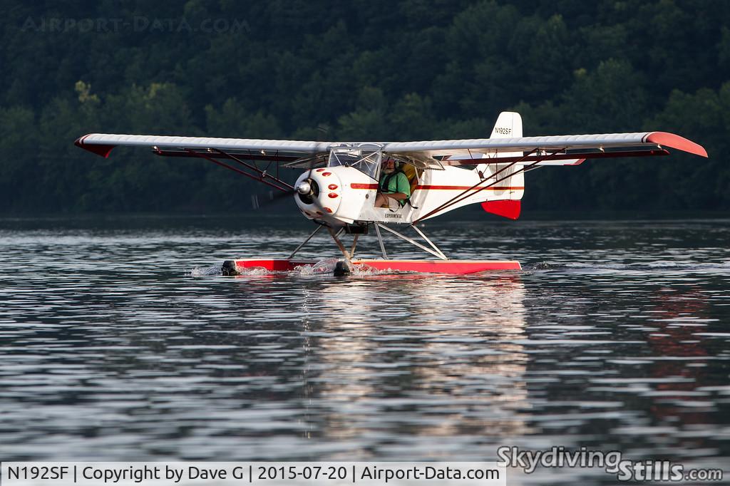 N192SF, Henry David SEAFOX MOD 3 C/N 936SP, Taxiing into position for takeoff on the Housatonic River in Shelton, CT.