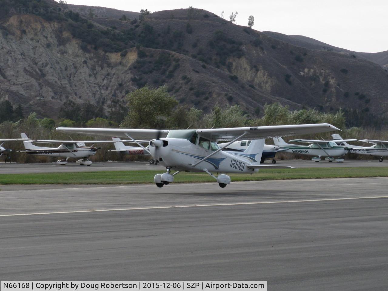 N66168, 1983 Cessna 172P C/N 17275974, 1983 Cessna 172P SKYHAWK, Lycoming O-320-D2J 160 Hp, landing Rwy 04