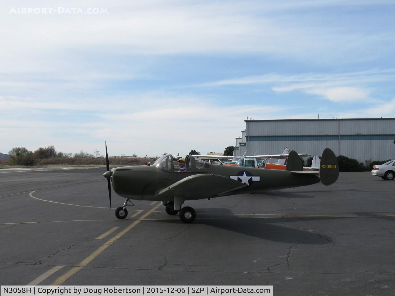 N3058H, 1946 Erco 415C Ercoupe C/N 3683, 1946 ERCO Ercoupe 415-C, Continental C85 85 Hp, taxi to fuel dock